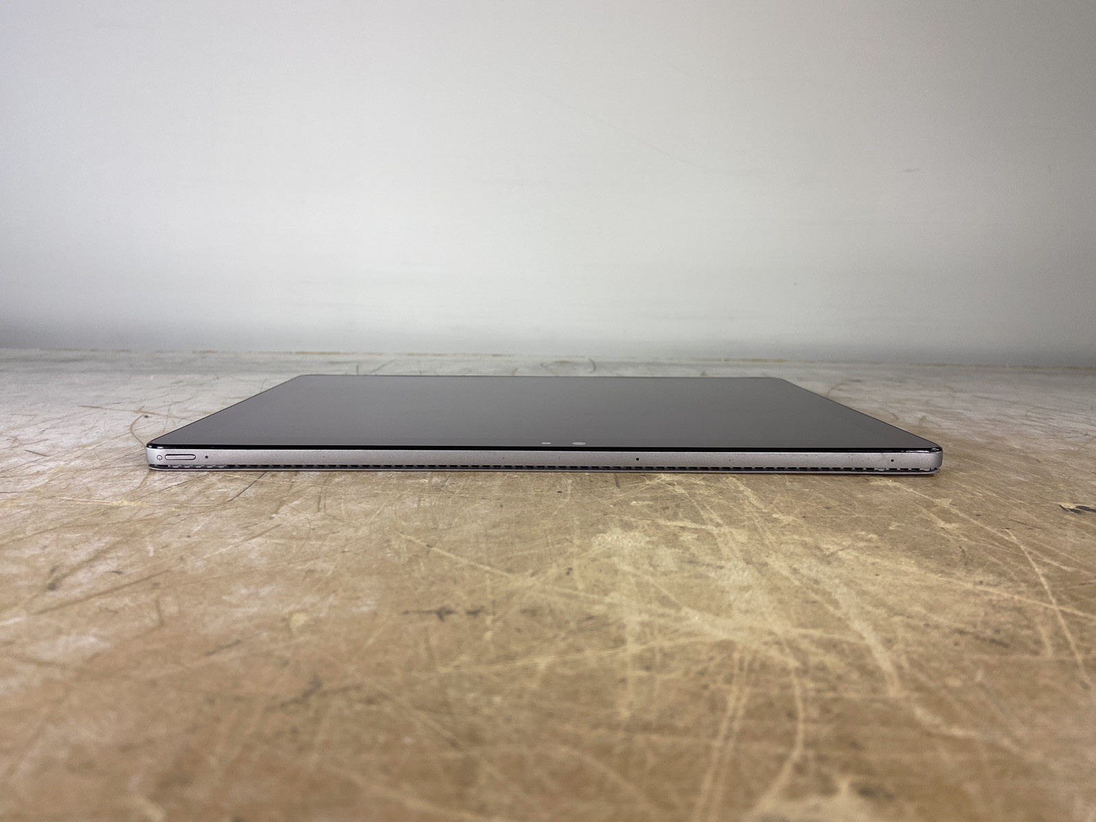 DELL LATITUDE 7210 2-IN-1 i5-10310U @ 1.70GHz, 8GB RAM, NO HDD/OS