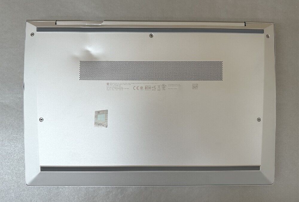 HP EliteBook G8 i7-1185G7 3.00GHz 16GB RAM 512GB SSD Win 10 Pro *READ-COSMETIC*