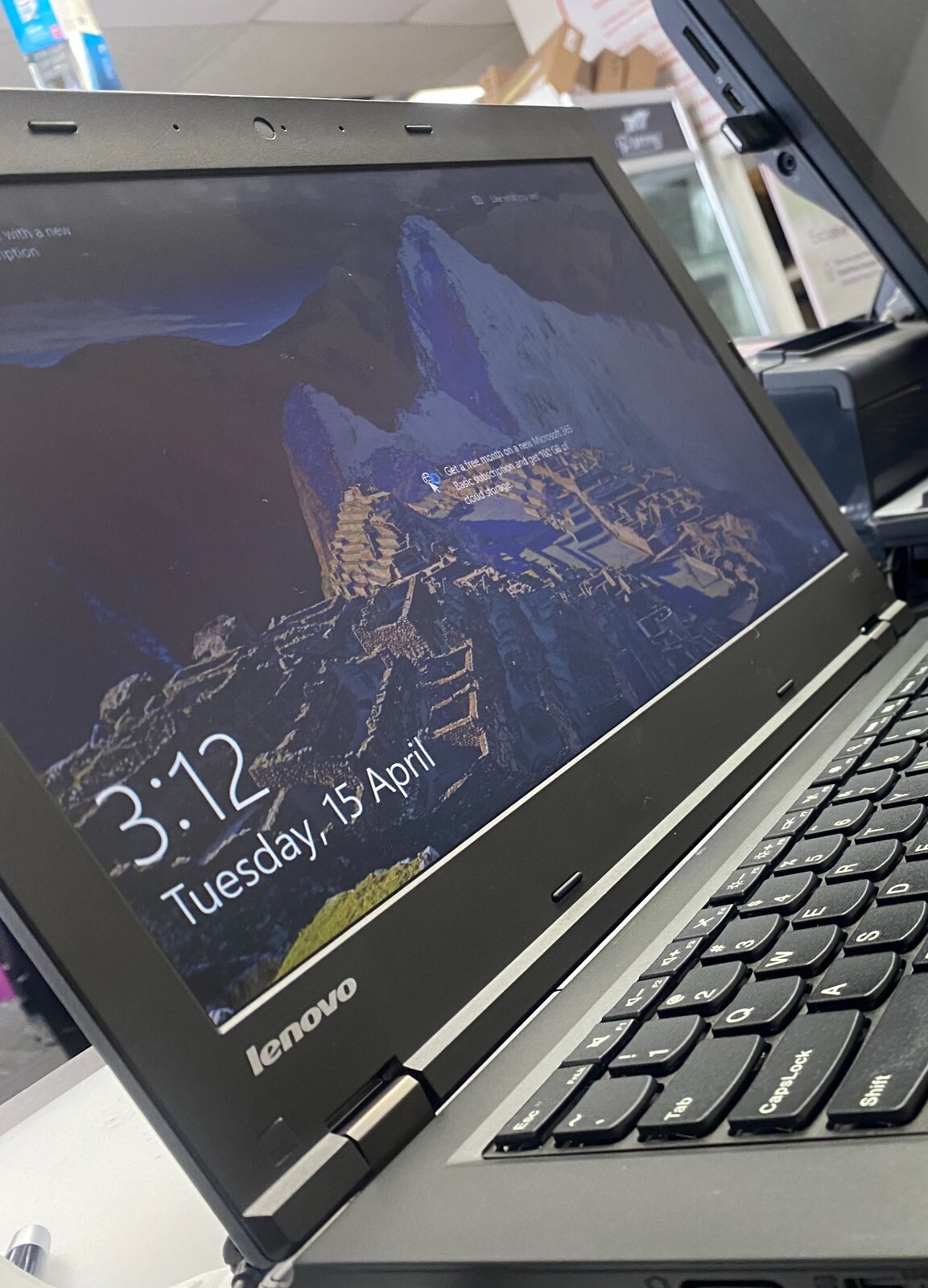 Lenovo thinkpad L440 laptop intel core i3-4000M CPU@2.40GHz 8/500HDD