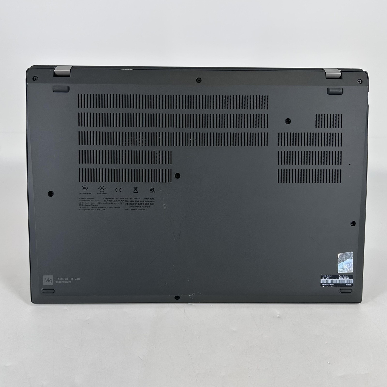 Lenovo ThinkPad T16 Gen 1 Gray FHD+ 2.2 GHz i7-1270P 16GB 512GB SSD Very Good