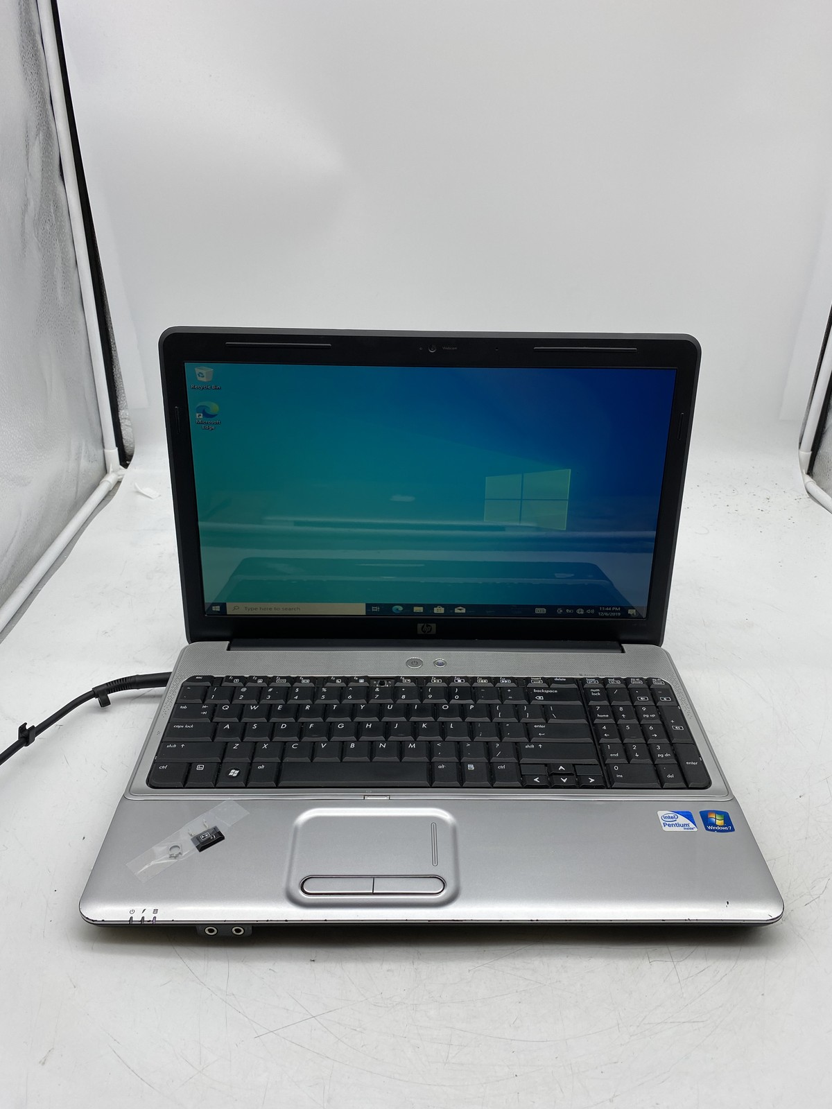HP G60 NoteBook Laptop Intel Pentium T4300 2.1GHz 3GB RAM 320GB HDD W10P