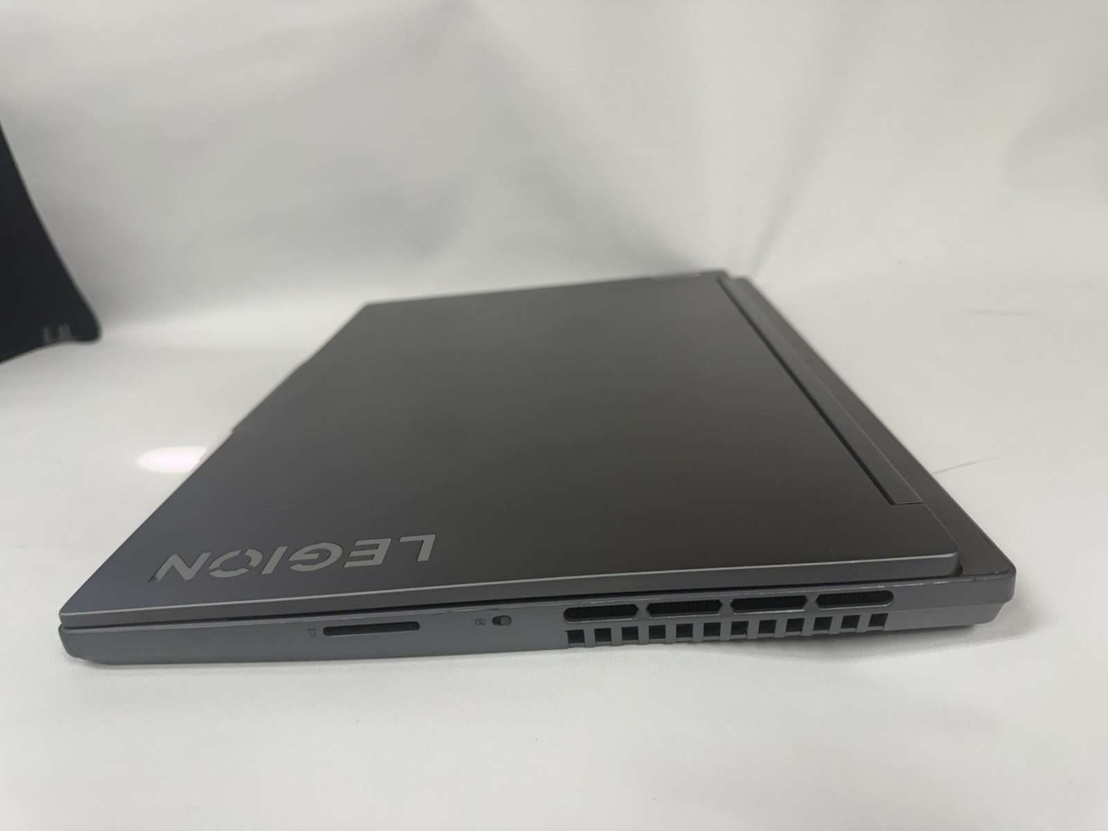 Lenovo Legion Slim 5 16ARP9 R7 7435HS RTX 4070 32GB DDR5 2TB SSD W/Office 2021