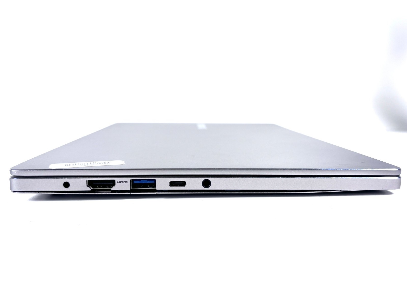 Samsung NP730XBE – 13.3″ FHD, 1.8GHz i7, 16GB RAM, NO SSD