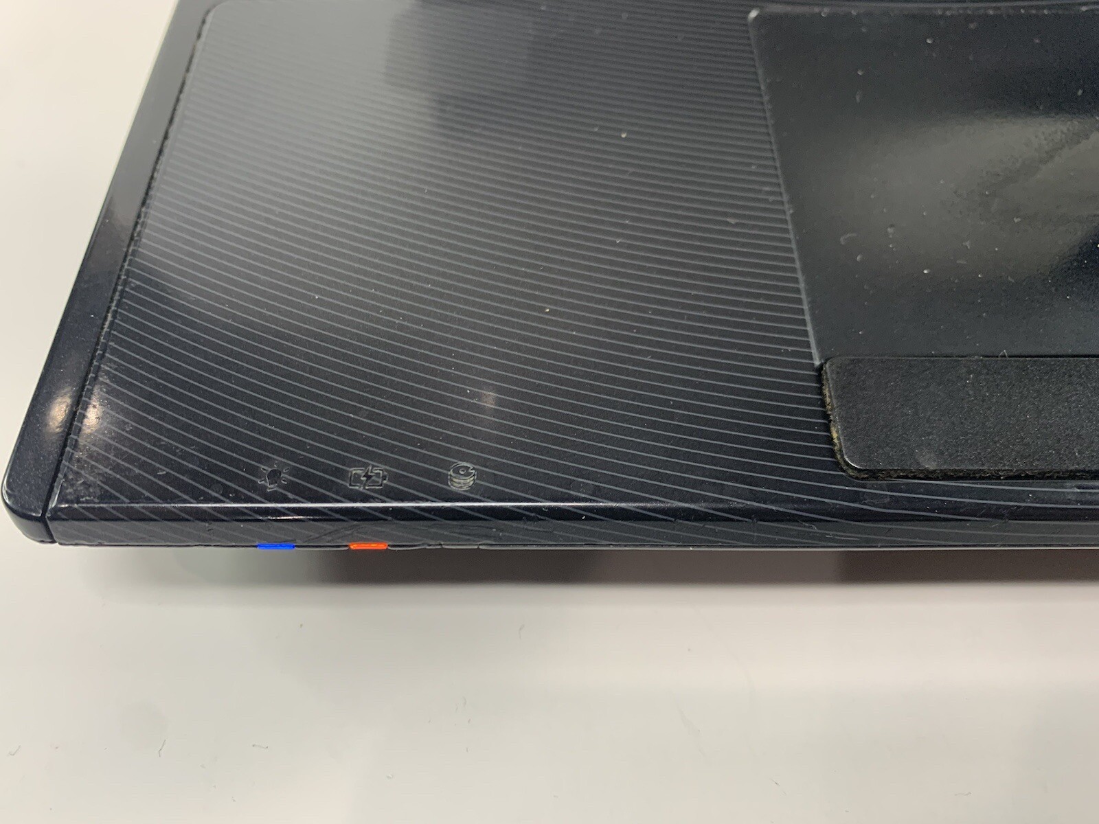 Acer Travel Mate 5760-6477 Laptop No Hard Drive No AC Adapter As Is For Parts!