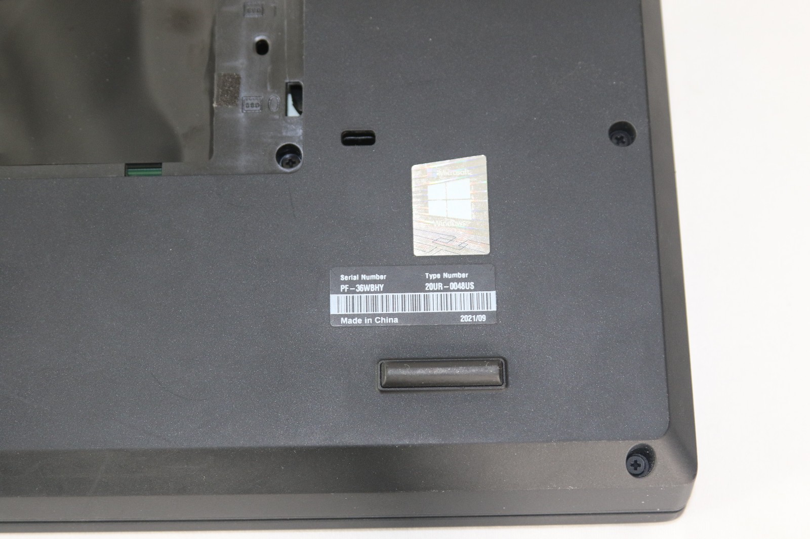 Lenovo ThinkPad T15g Gen 1 i7-10875H / NVIDIA RTX 2070 Max-Q8GB / 32GB / 1TB