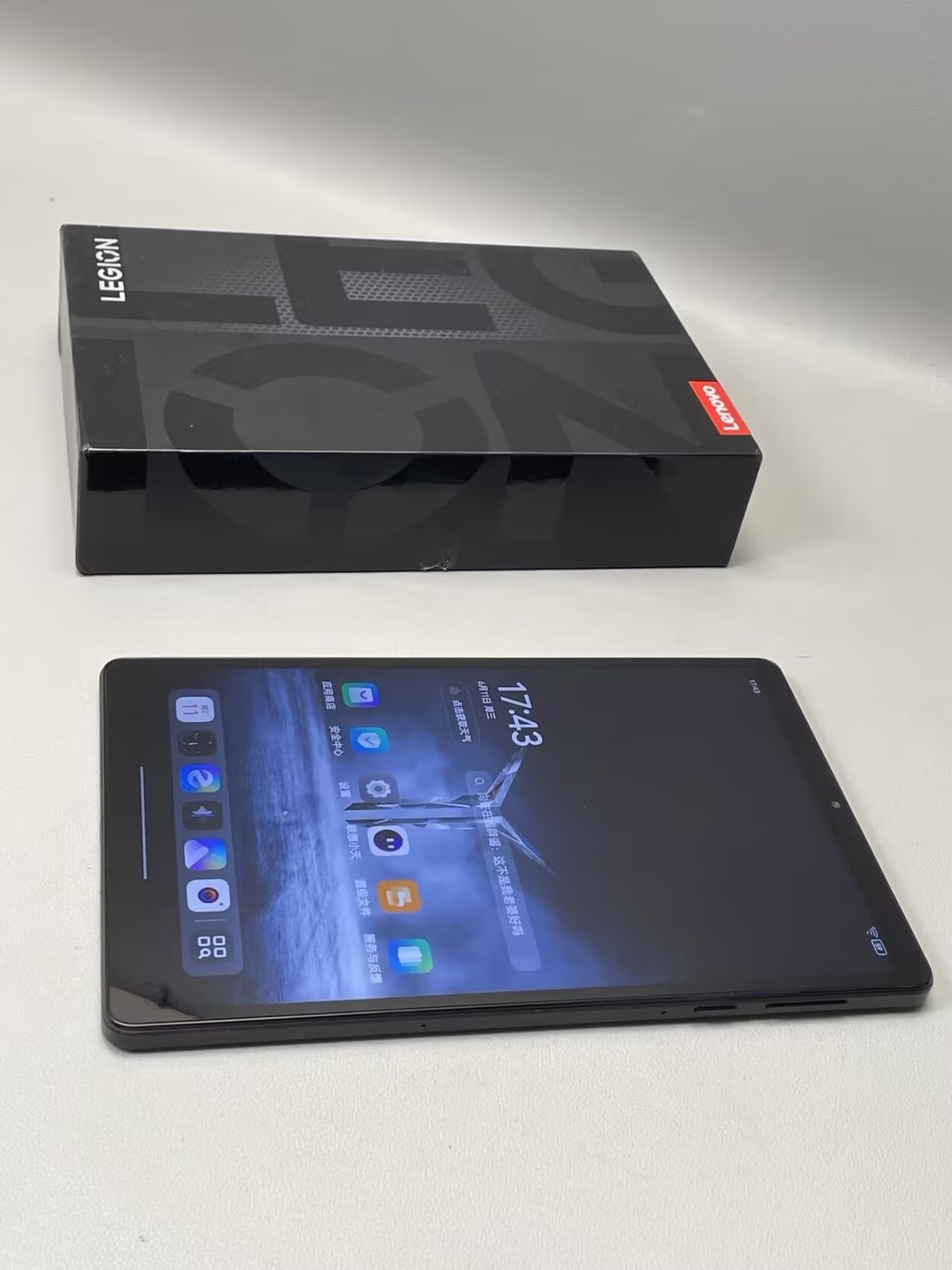 Lenovo Legion Y700 (2025) 8.8” 13MP Snapdragon 8 Gen 3 WIFI Android 6550mAh
