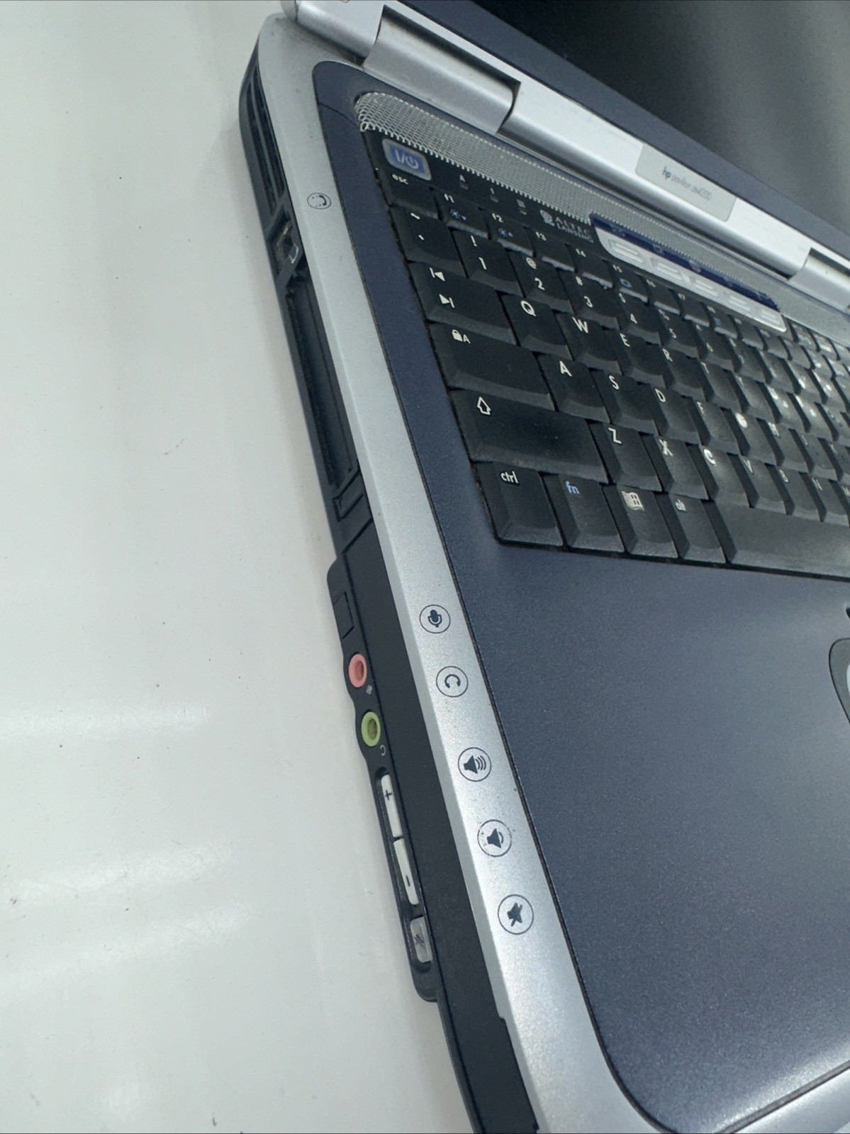HP Pavilion ze4200 Laptop