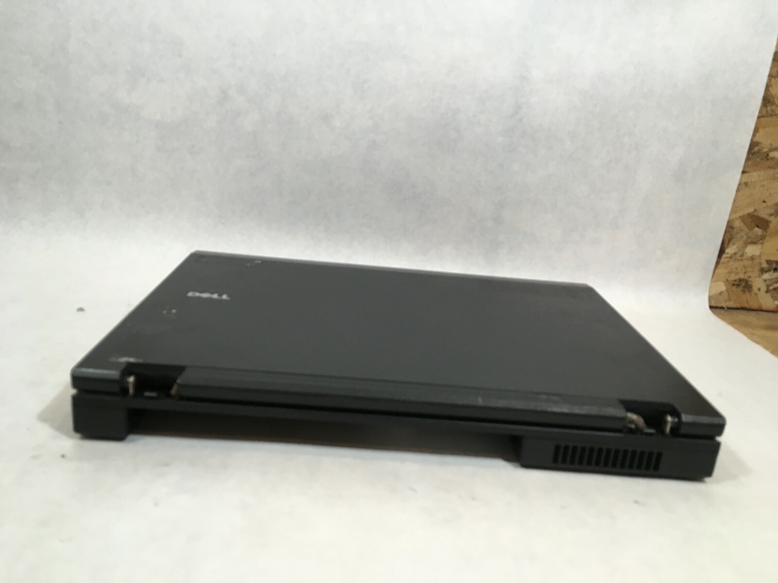 Dell Latitude 5400 2 GB Ram Boots Missing Components- FT