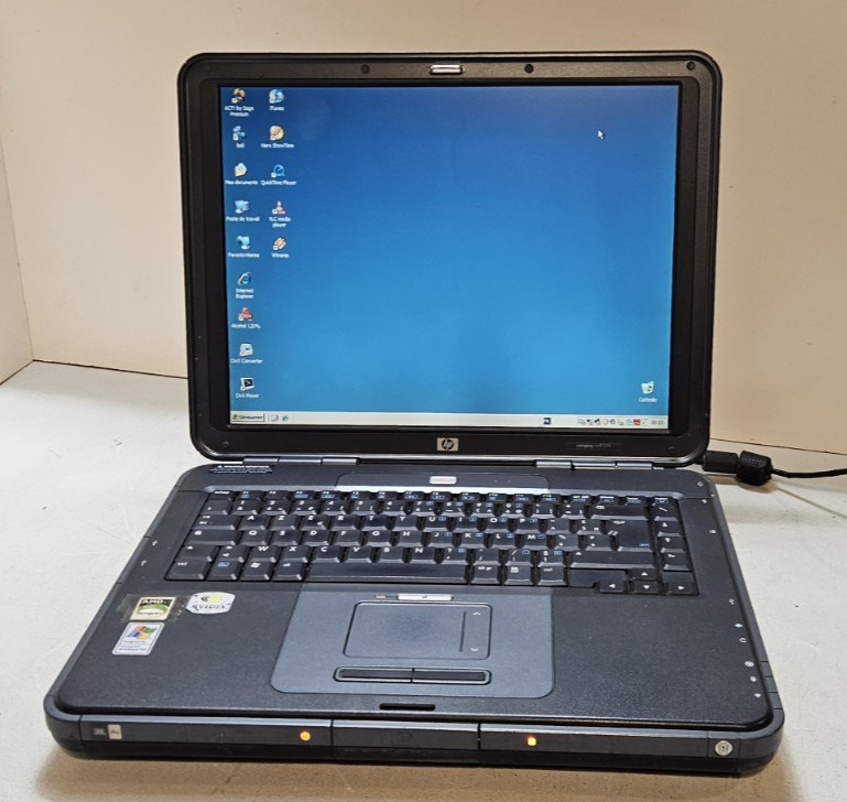 HP Compaq Laptop NX9105 / AMD Sempron 1.60Ghz / 256Mb Ram / Win XP