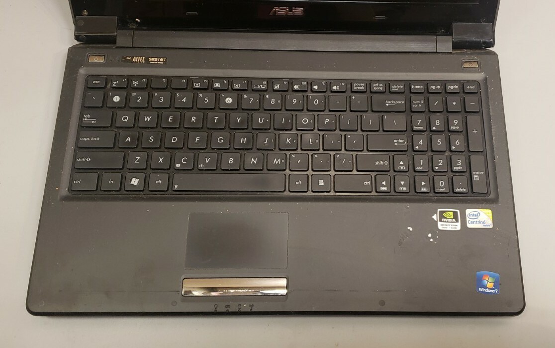 Lot of 2 Acer Aspire 5733Z/ ASUS UL50V 1GB RAM 0GB HDD PARTS REPAIRS