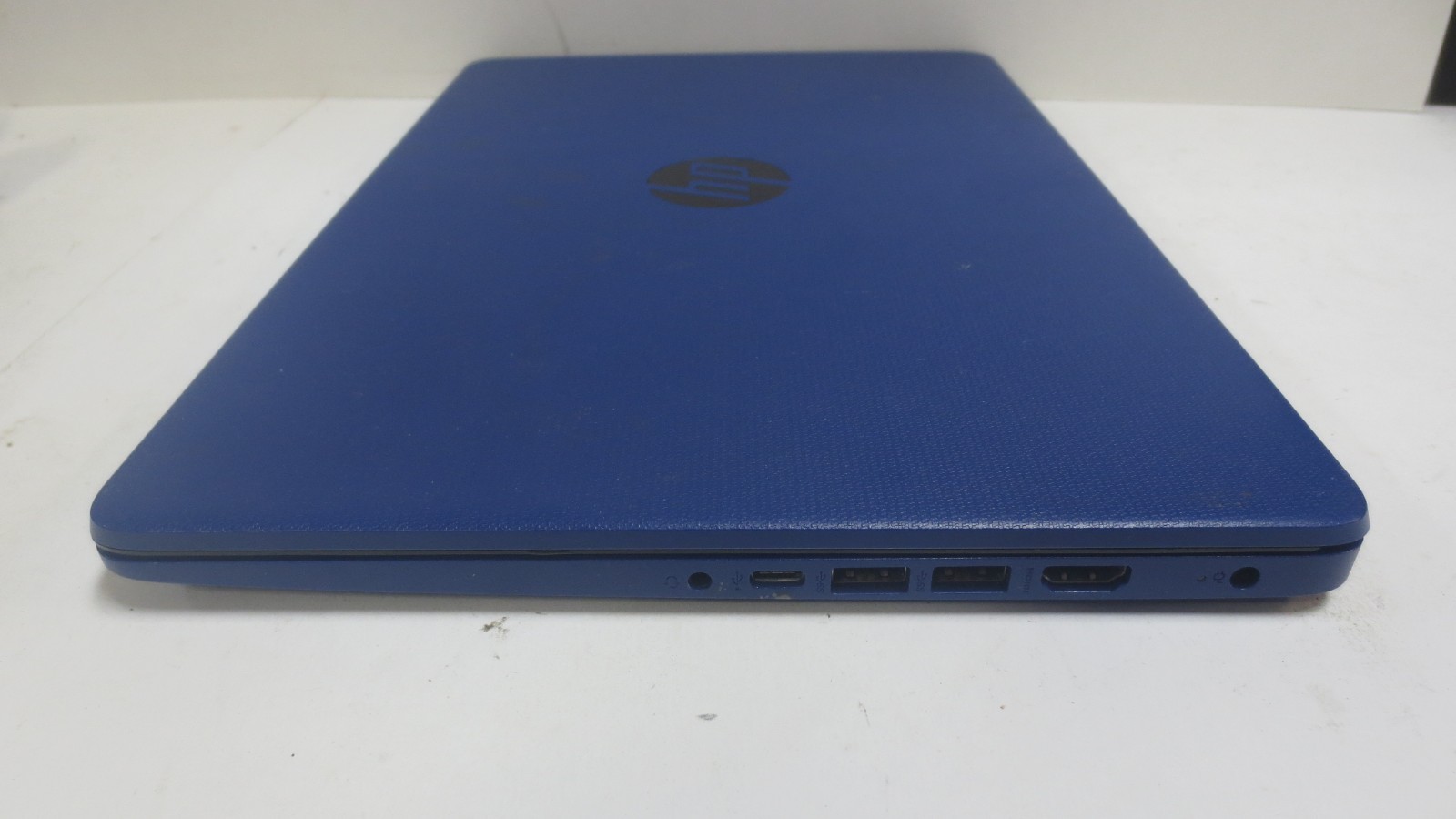 HP 14-fq0040nr Laptop, AMD 3020e, 4 GB RAM, 64 GB eMMC Storage, Win 11