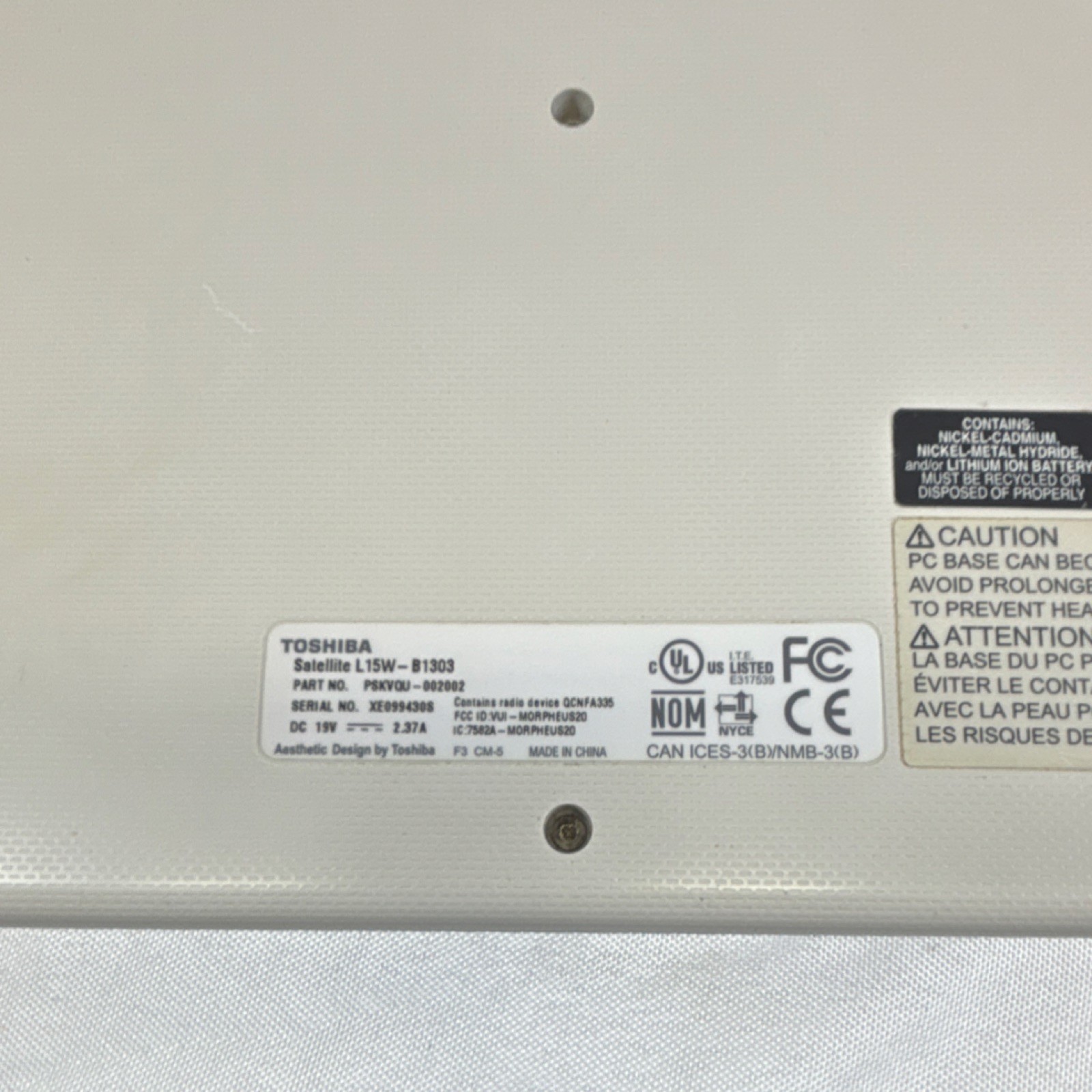 Toshiba Satellite L15W-B1303 Notebook Laptop Intel Processor Silver