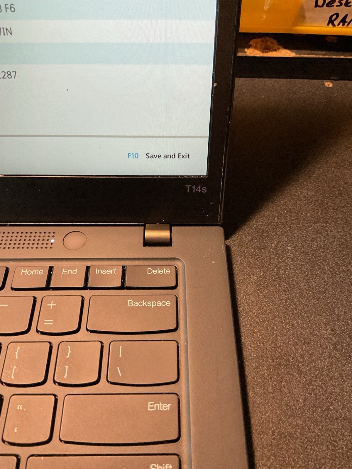 lenovo thinkpad t14s gen 2 i7-1185g7 16gb Ram No SSD #515