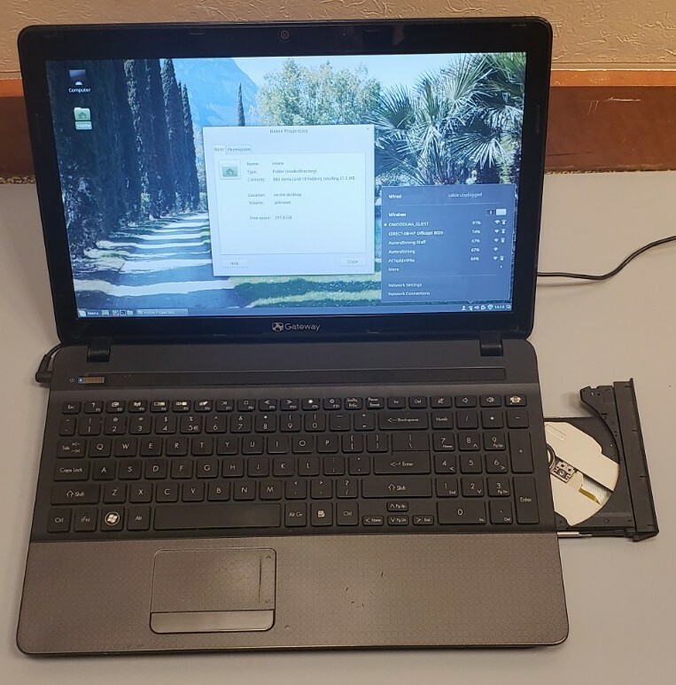GATEWAY NV55517u 1.9GHz AMD A4-3300M HD GRAPHICS 3GB RAM 320GB HDD WIFI LINUX