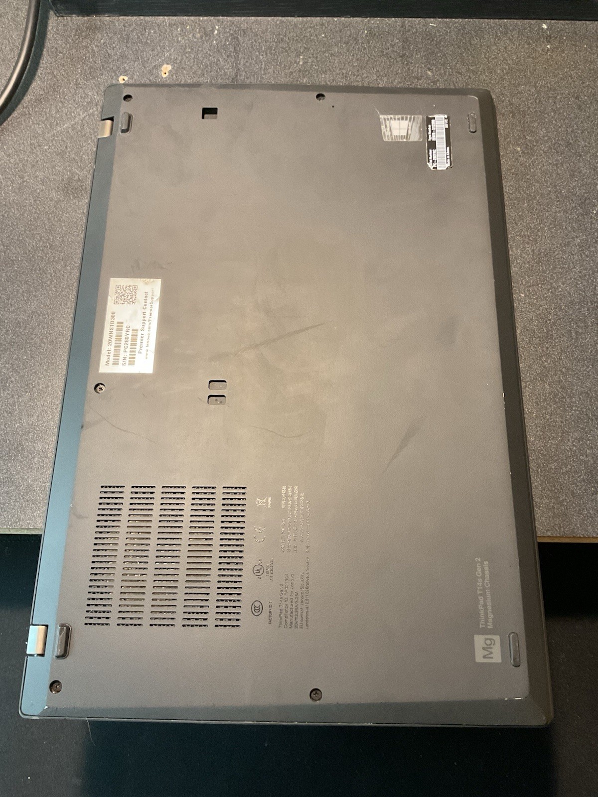 lenovo thinkpad t14s gen 2 i7-1185g7 16gb Ram No SSD #515