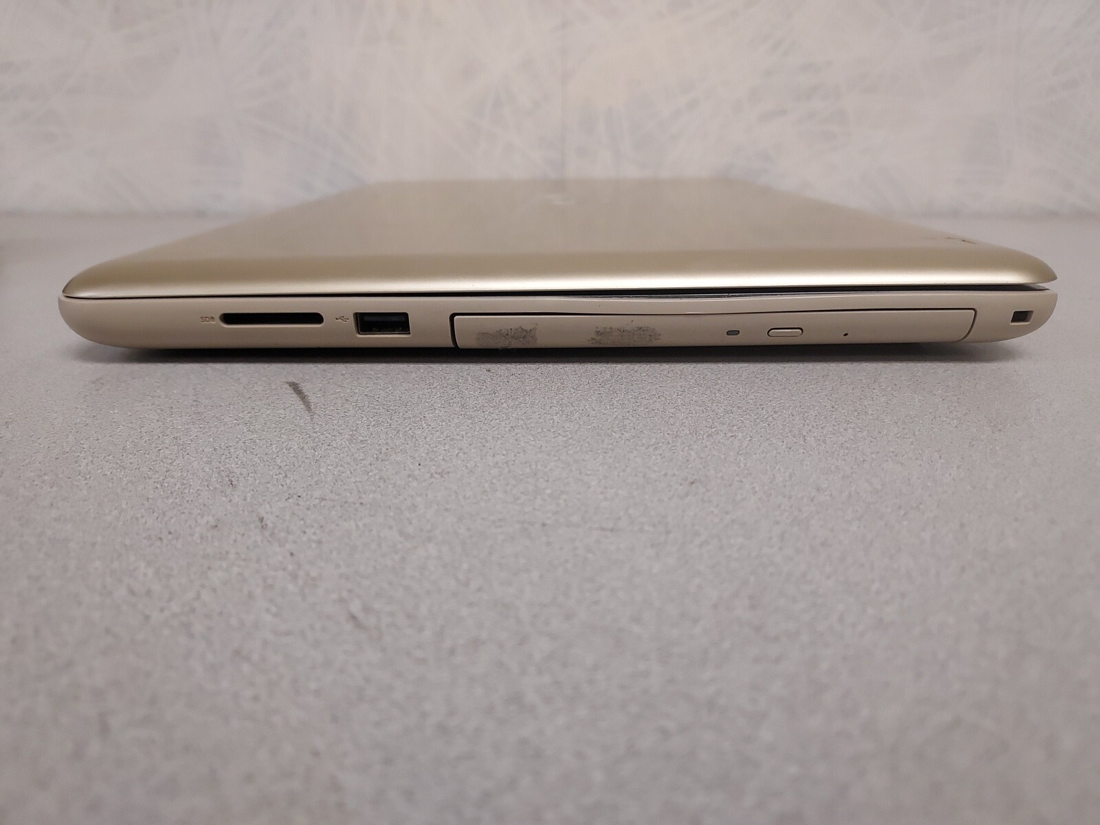 Dell Inspiron 5565 Laptop – AMD Fx-9800P – 8GB RAM – 80GB HDD – WIN 10 – READ