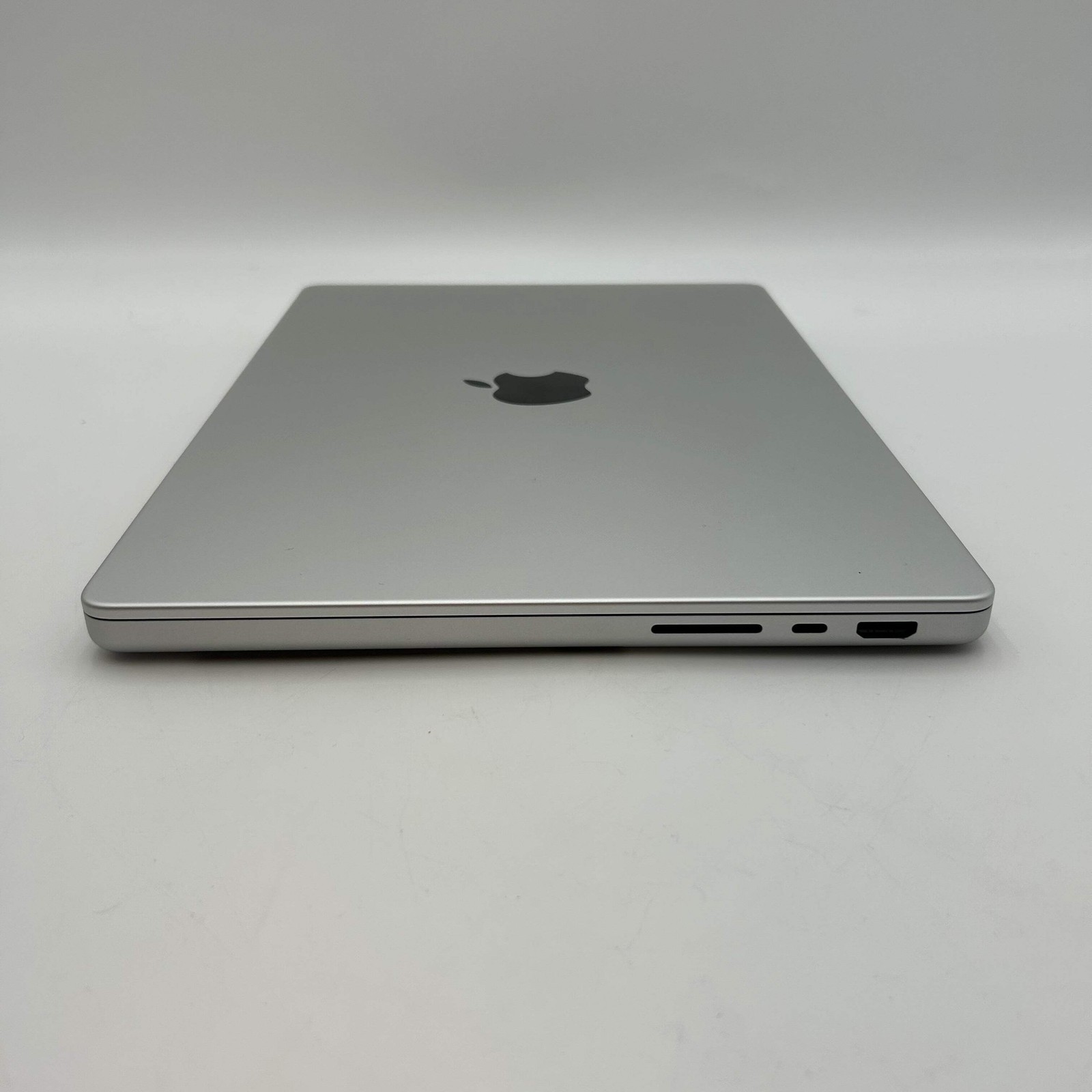 Apple MacBook Pro 14″ M4 Pro 24GB RAM 512GB SSD 12C/16C 100% BH A3401 MX2E3LL/A