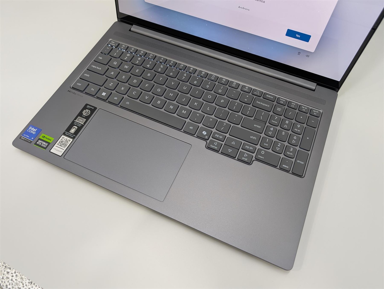 Lenovo IdeaPad Pro 5 16″ Ultra 9 285H 32GB 1TB SSD RTX Luna Grey Used-Very Good