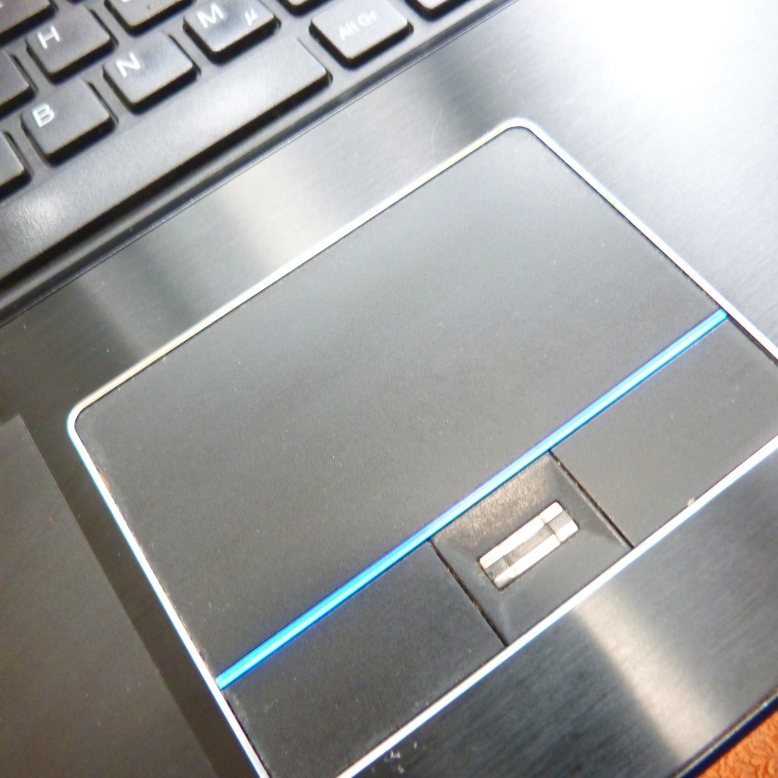 XMG CLEVO X7200 Workstation LEGEND Desktop Replacement l SSD Windows 11 PRO i7
