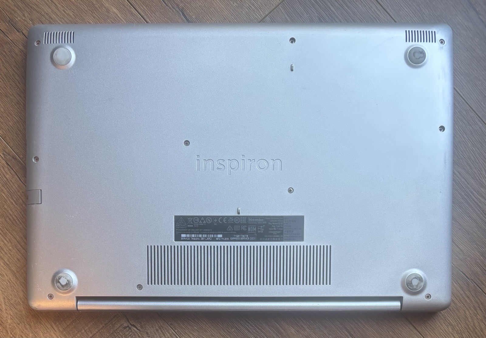 Dell Inspiron 5570 15.6″ Laptop Intel Core i5-8250U 1.6GHz 8GB RAM