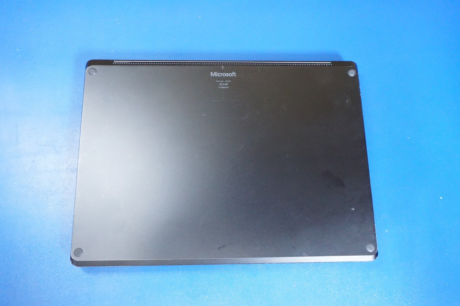 Microsoft Surface laptop 4 13.5 Intel i5-1145G7 8GB DDR4 512GB SSD W11 Pro