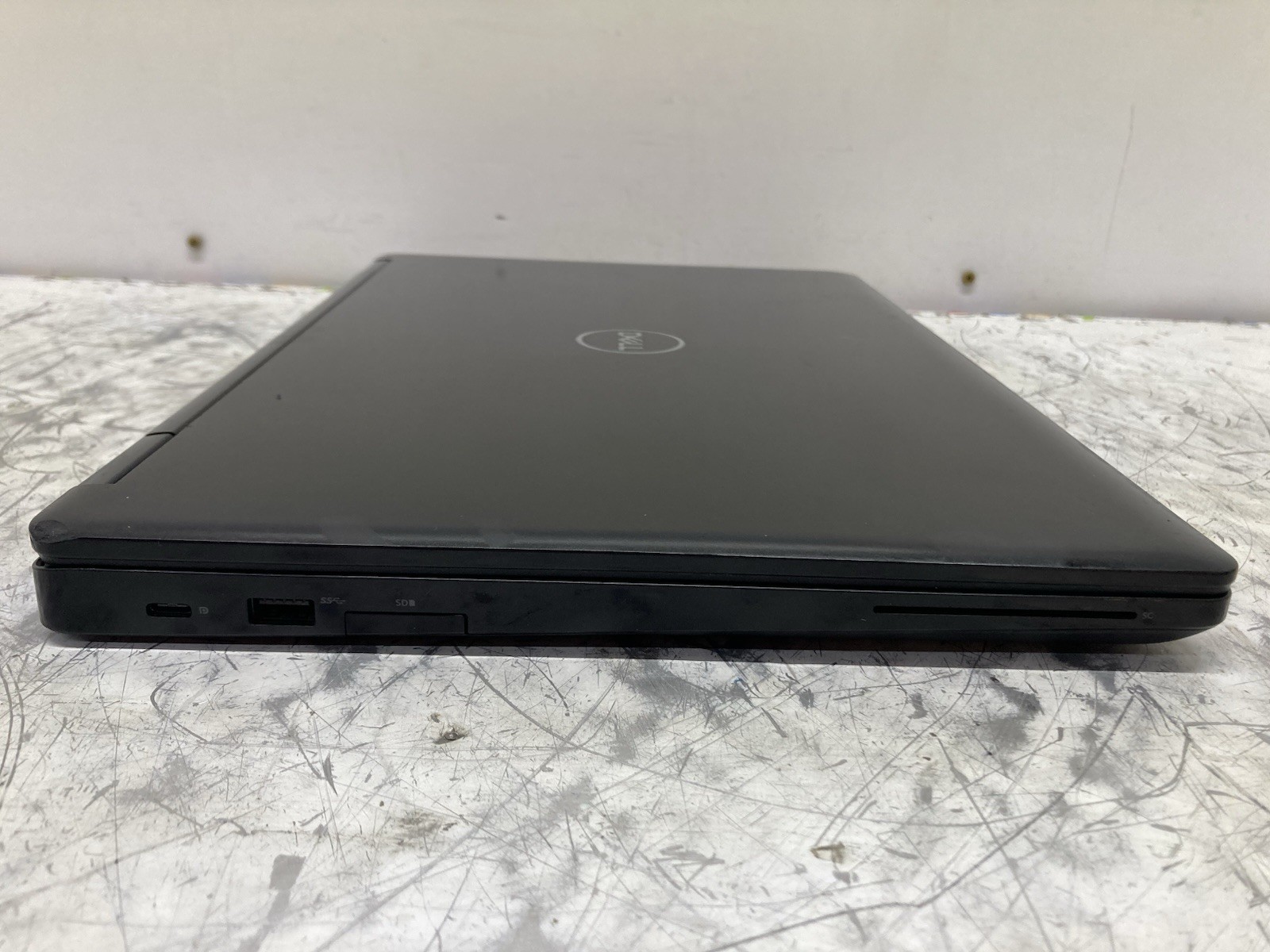 Dell Latitude 5590 Intel Core i5 8th Gen. 8GB RAM | No HDD/SSD | DOES NOT BOOT