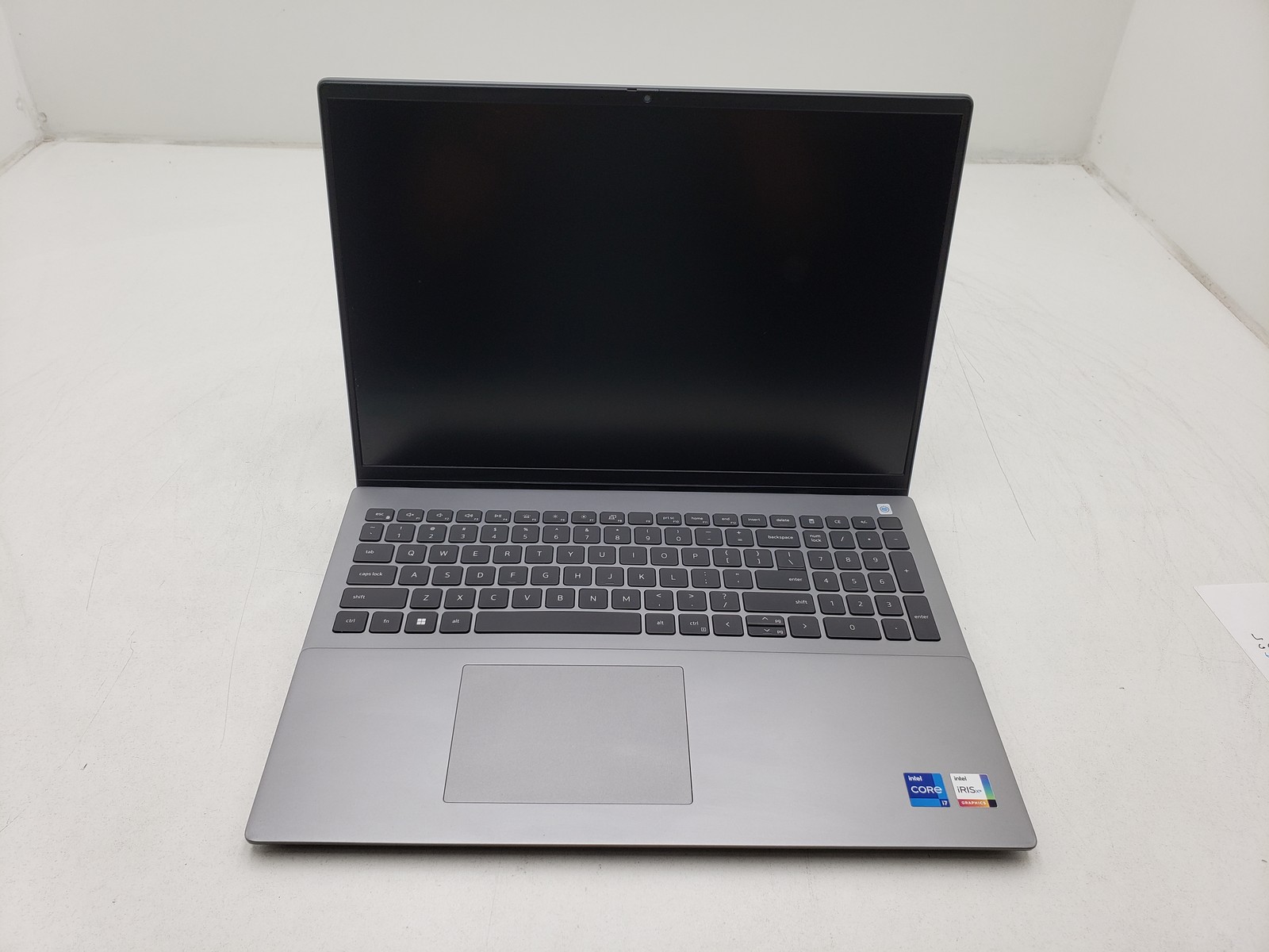 Dell Vostro 5620 Laptop i7-1260P 16GB RAM 256GB SSD 16″ Win 11 Pro Laptop PC.