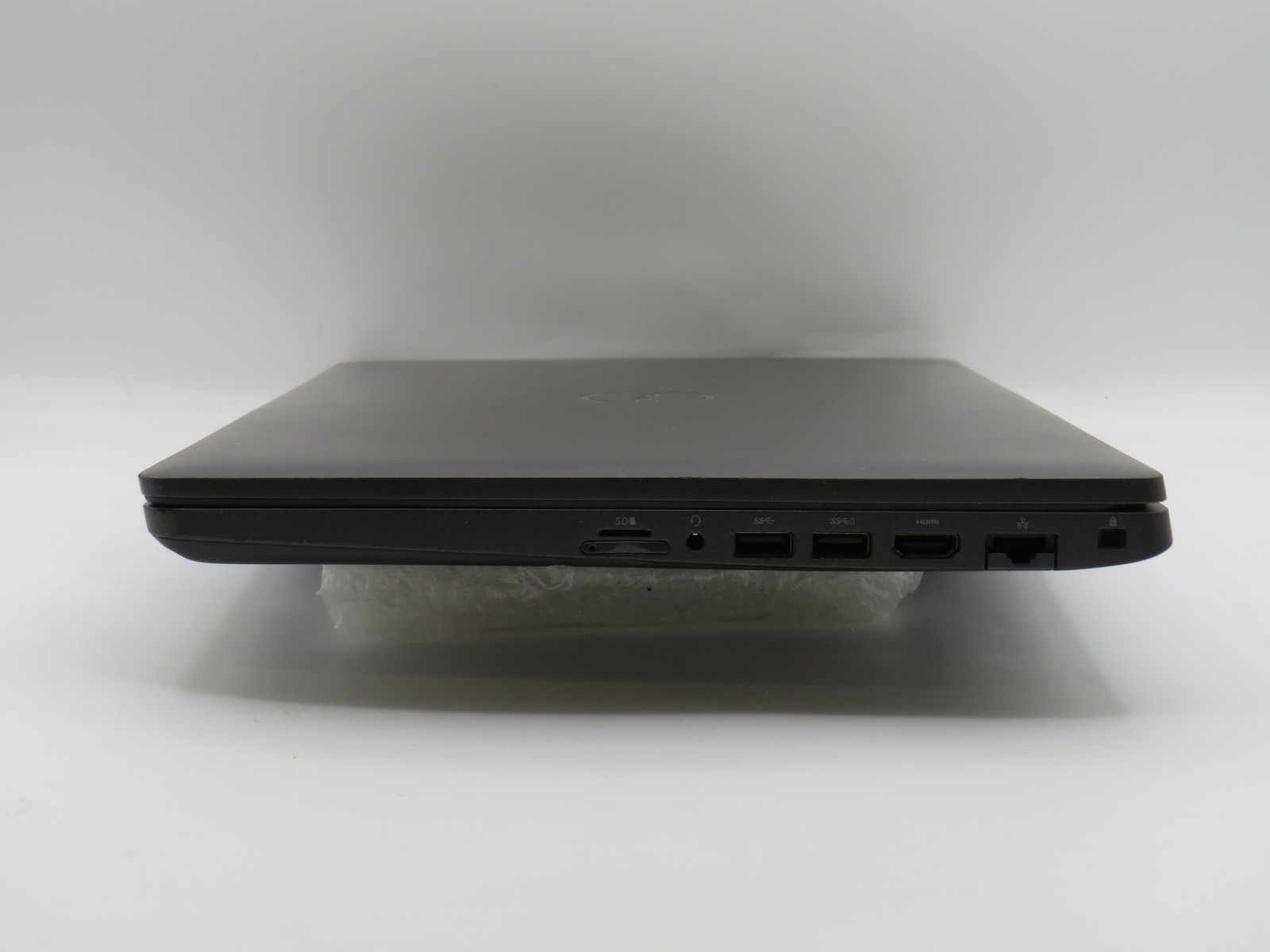 Dell Latitude 5500 i7-8665U @ 2.11Ghz 16GB DDR4 512GB m2 15.6″ Win 11 Home
