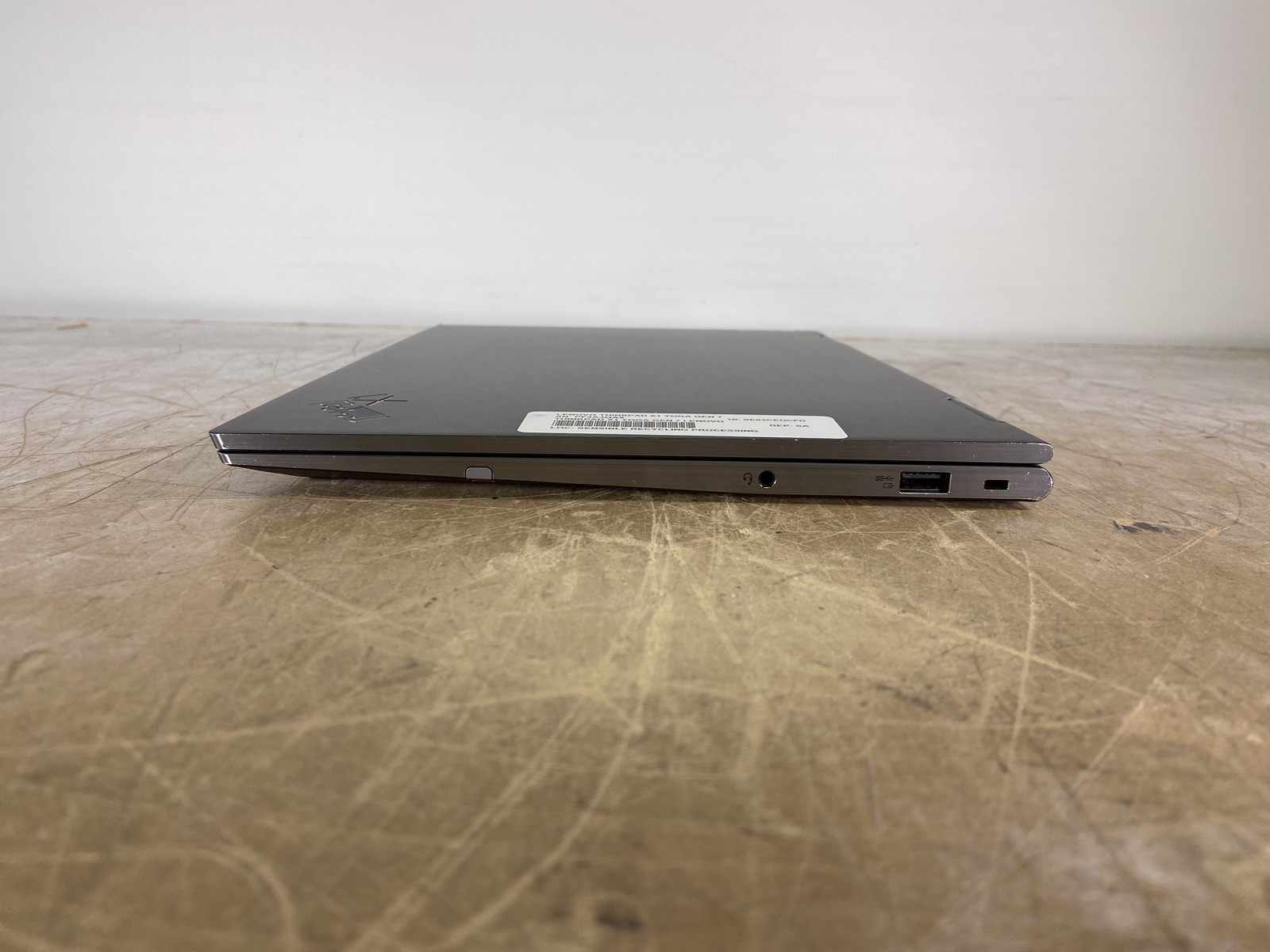 LENOVO THINKPAD X1 YOGA GEN 7 i7-1265U @ 1.3GHz, 32GB RAM, NO HDD/OS – (PARTS)