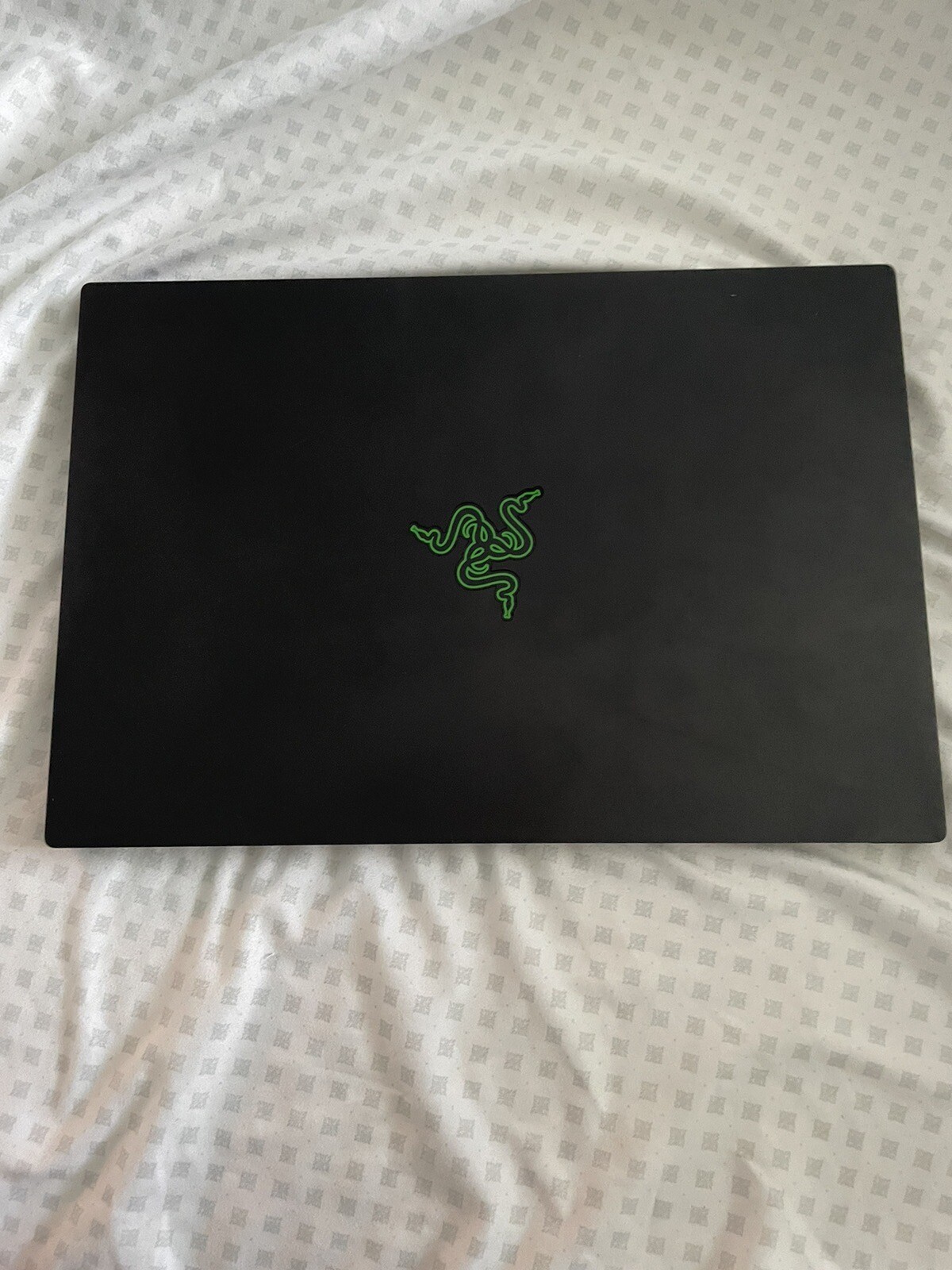 Razer Blade 14″ (1TB SSD, AMD Ryzen 9 6000 Series, 4.90 GHz, 16GB, GeForce…
