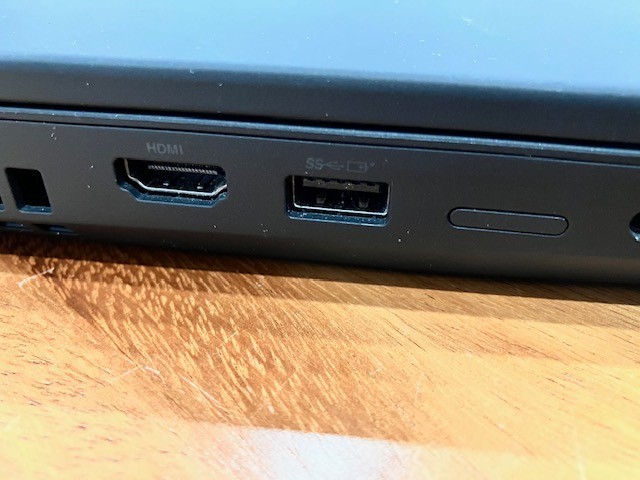 Lenovo ThinkPad P15 Gen 1 15.6″FHD i5-10400H 16GB 512GB SSD Window 11 Pro NVIDIA