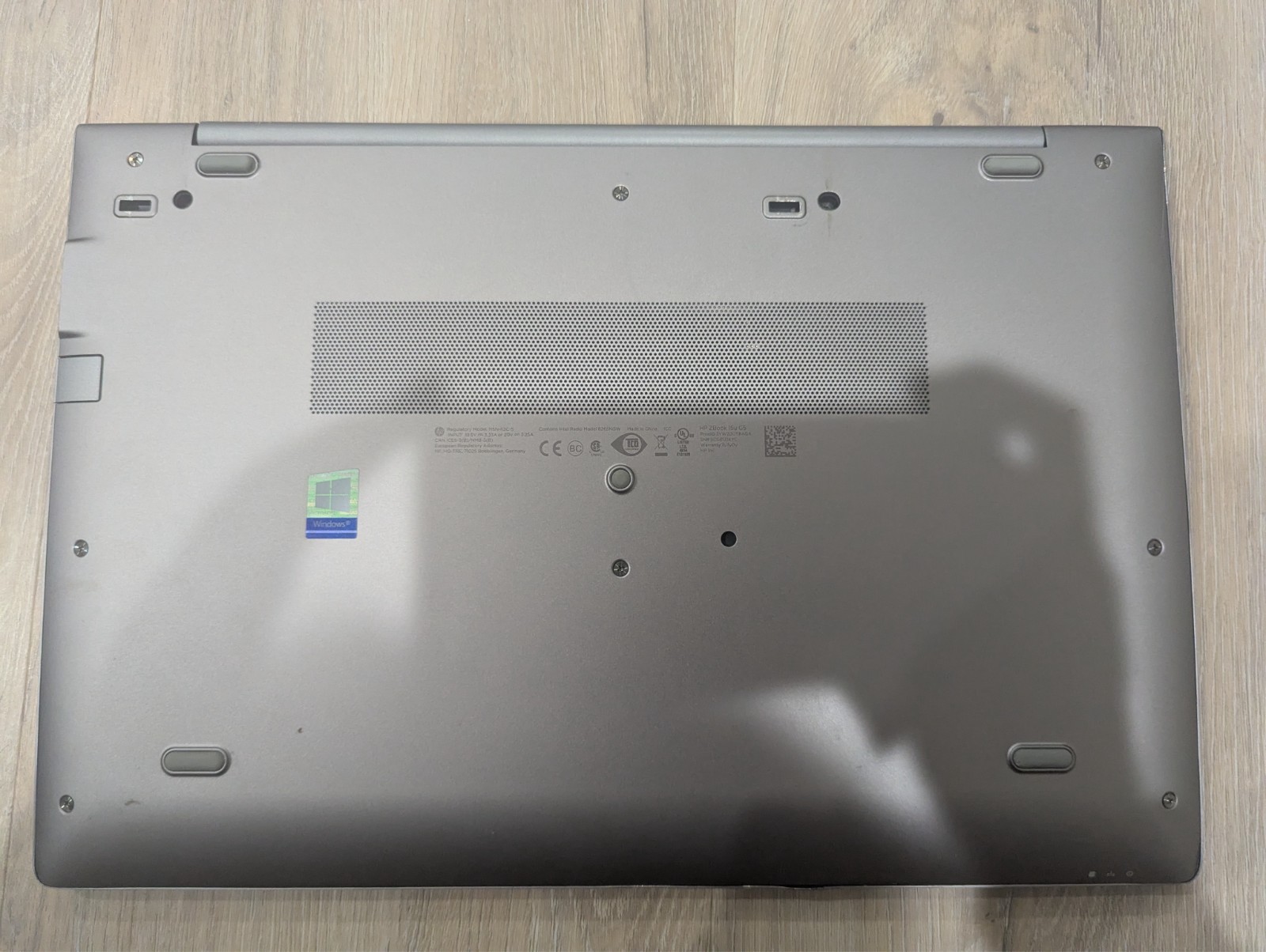 HP ZBook 15u G5 i7-8550/16 gb ram/256SSD/W11 PRO/ w/ Charger