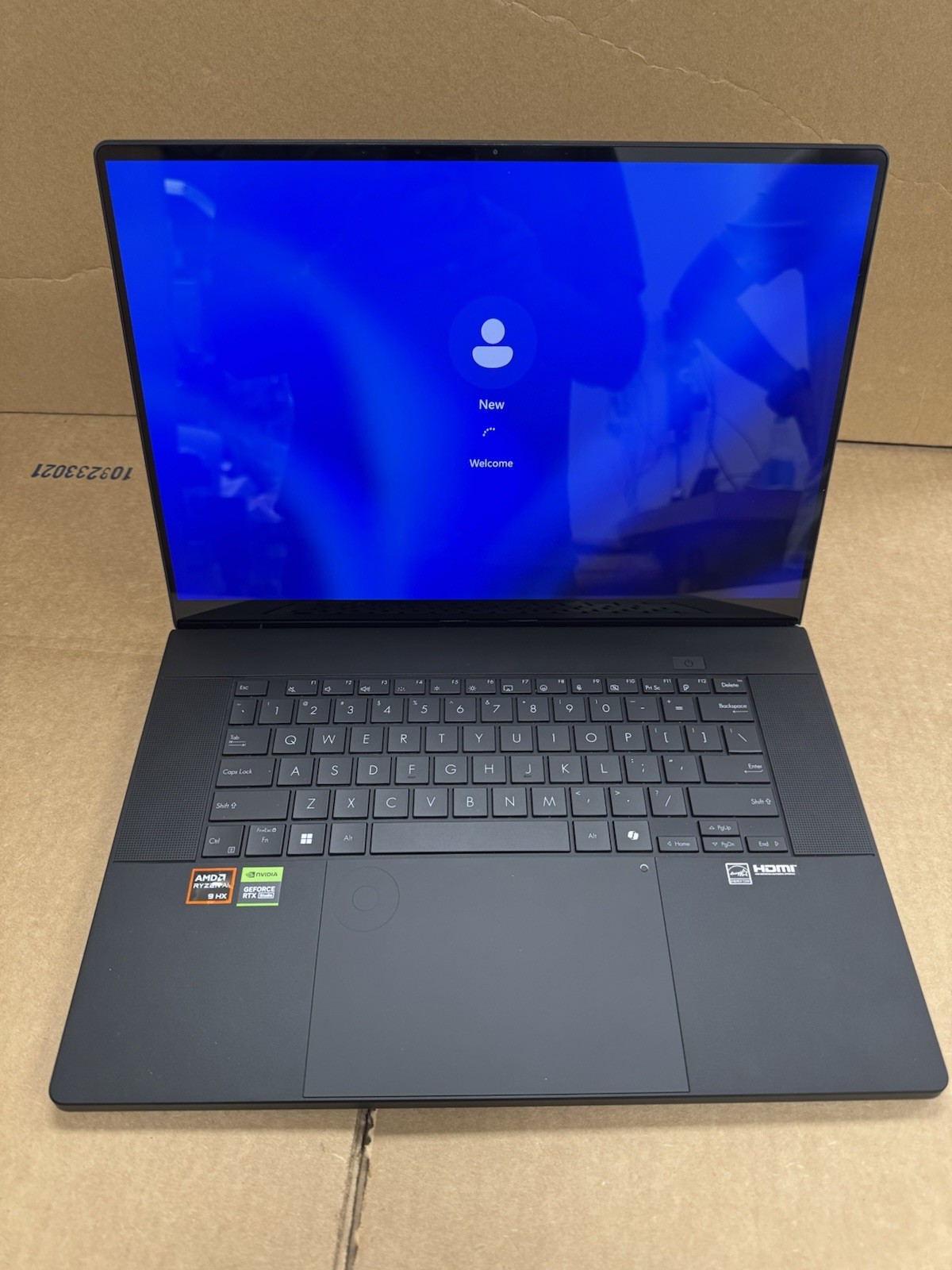 ASUS ProArt P16 H7606WV, 16” OLED touchscreen, 32GB/1TB -EXCELLENT