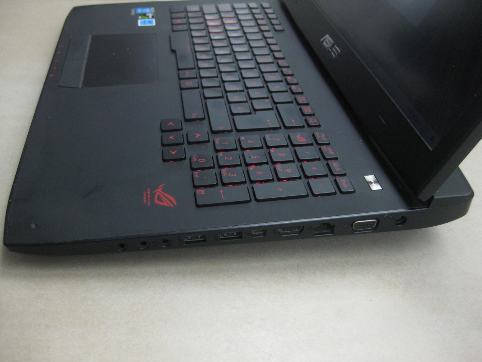 ASUS ROG G751JY-T7059H i7-4710HQ 8GB 1TB HDD 256GB SSD GTX980M 17.3 Gaming PRO