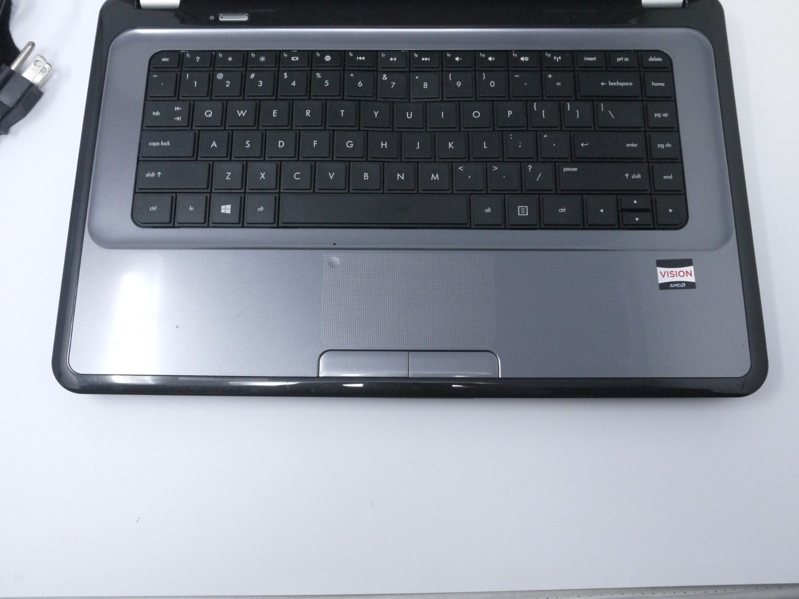 HP 2000 15.6” Laptop – AMD E-300 / 4GB Ram / 160GB HDD / Win10