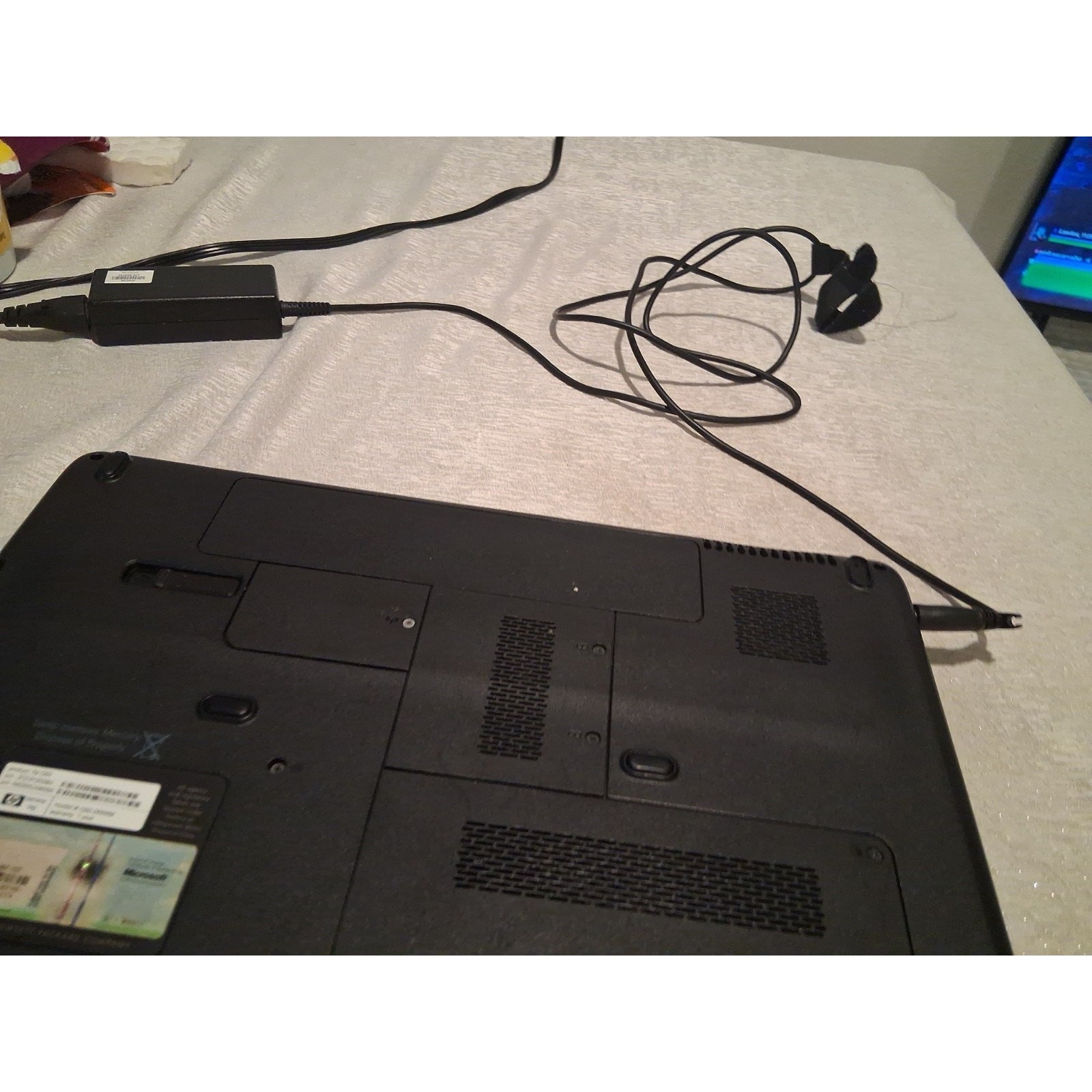 HP G60-249WM 15.6″ Laptop AMD Athlon X2 NVIDIA | DEAD NO POWER CRACKED SCREEN