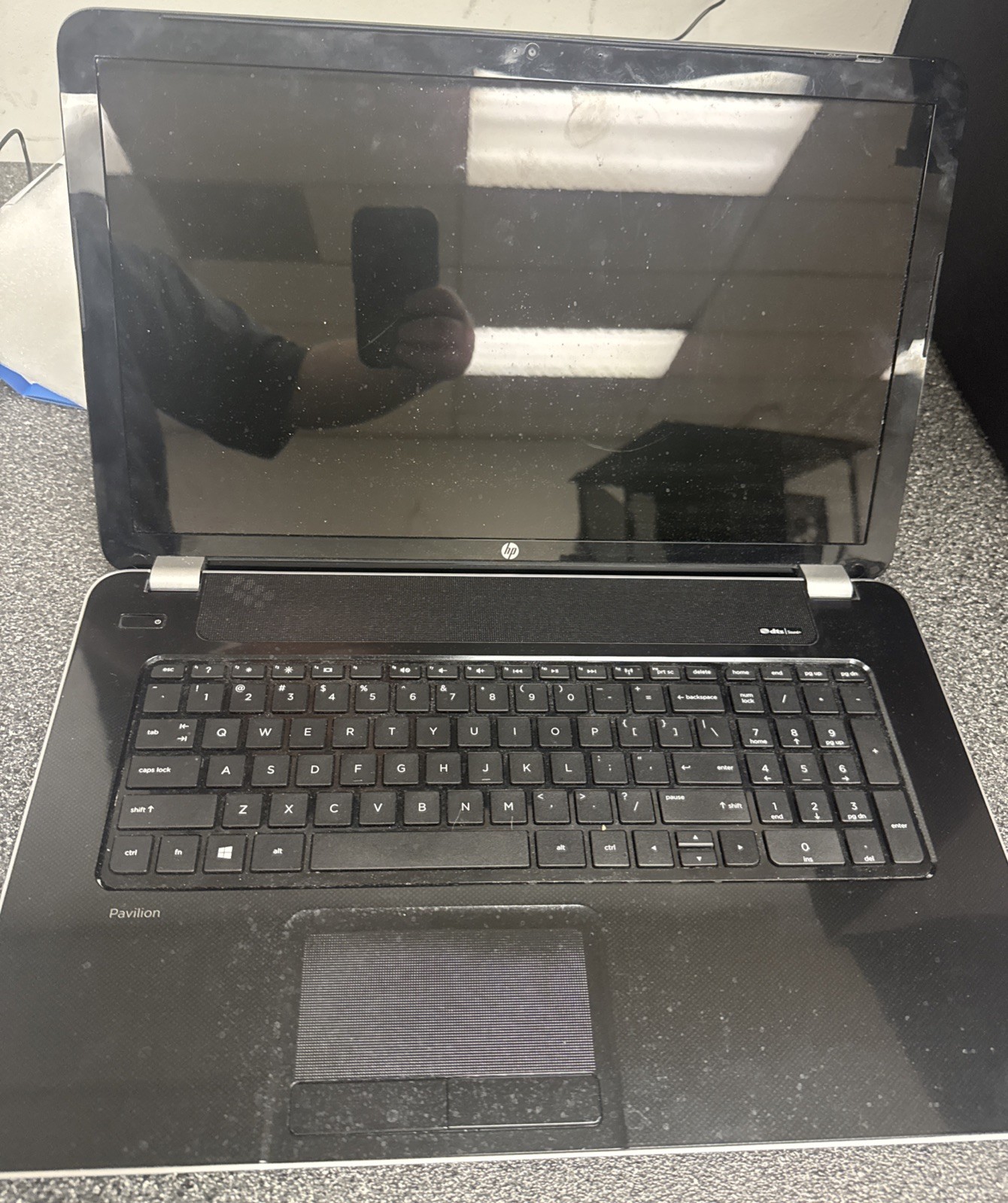 HP Notebook 15.6″ RTL8188EE Laptop Black BATTERY NOT TESTED!!!!