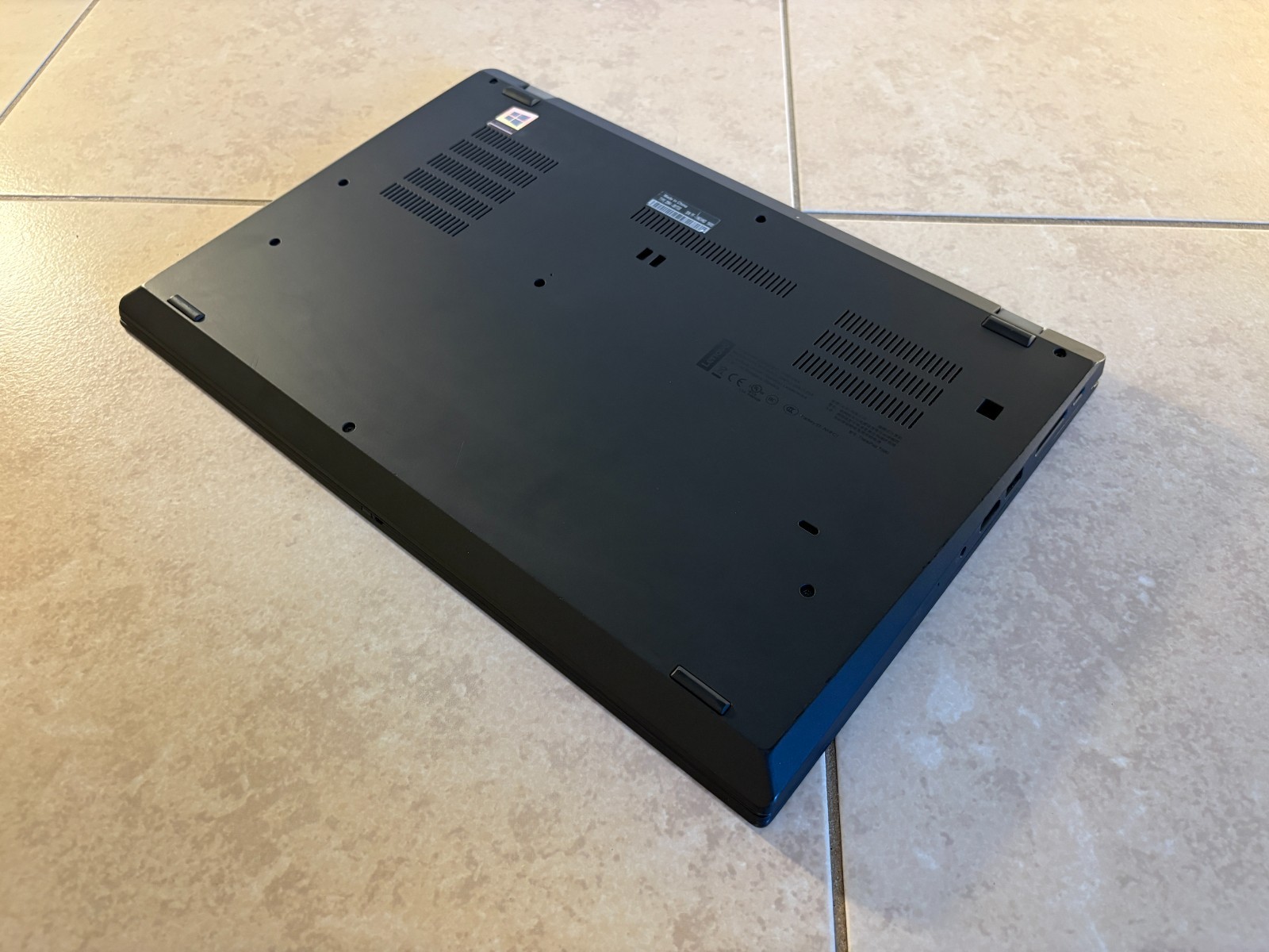 Lenovo ThinkPad T590 i7-8565U 16GB RAM 512GB SSD Windows 11 Pro 15.6″ Laptop