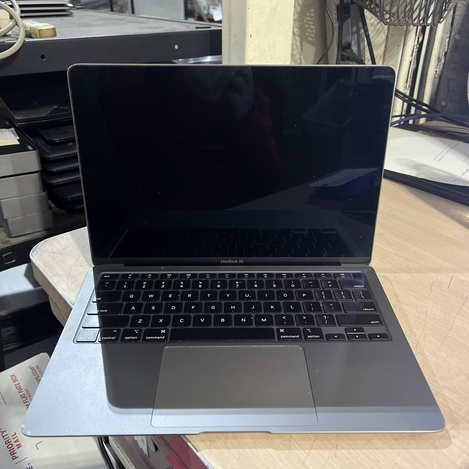 APPLE MACBOOK AIR 13″ SCISSOR, 2020 CORE I3-1000NG4 1.1GHZ 8GB RAM 256SSD