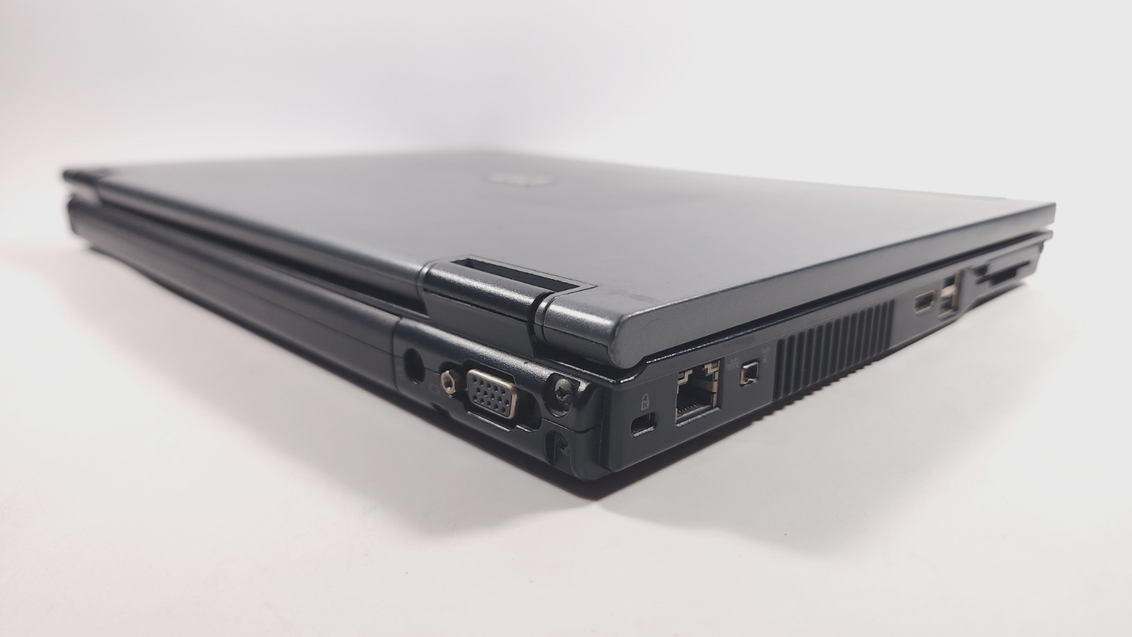 Retro Gaming Laptop HP Compaq 8510P Intel 2.4GHz 4gb RAM 150gb HD Windows XP Pro