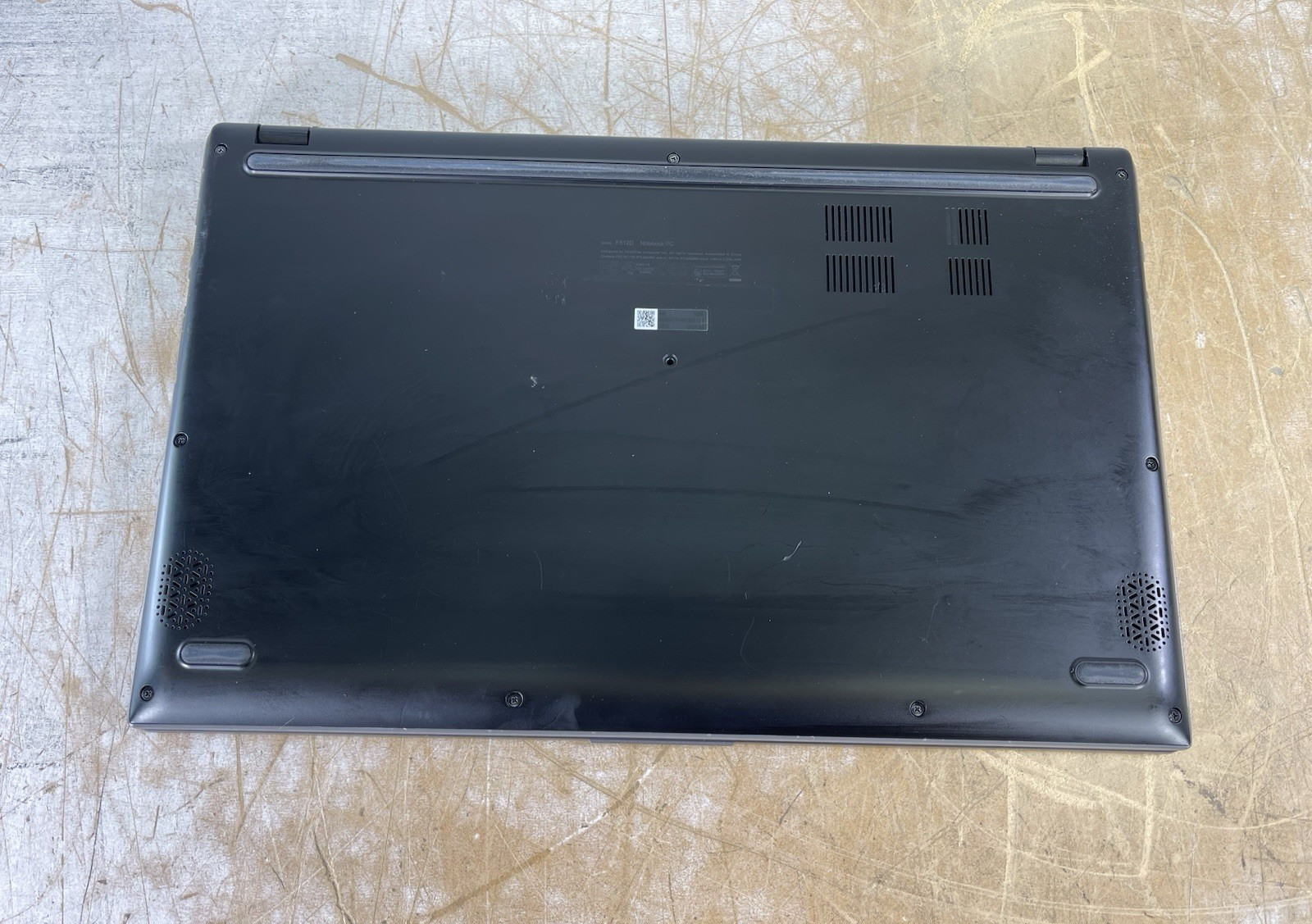 ASUS VIVOBOOK F512D RYZEN 5 3500U @ 2.10GHz, 12GB RAM, NO HDD/OS