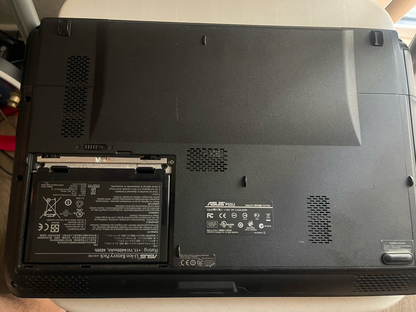 Asus Laptop P50IJ Notebook PC – Works – No HDD – 15.6 Inch Widescreen Display