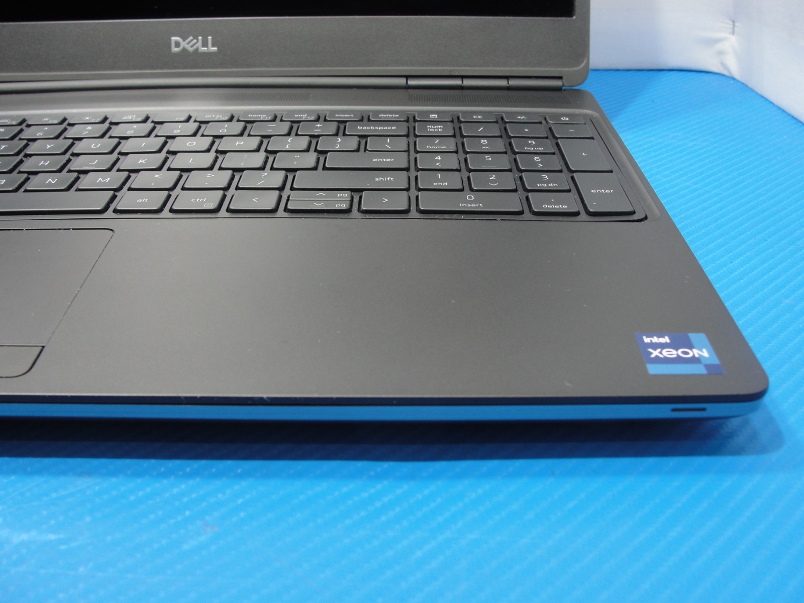 Dell Precision 7560 15.6″ FHD Xeon W-11955M 2.6GHz 64GB 512GB RTX A2000 4GB+PA