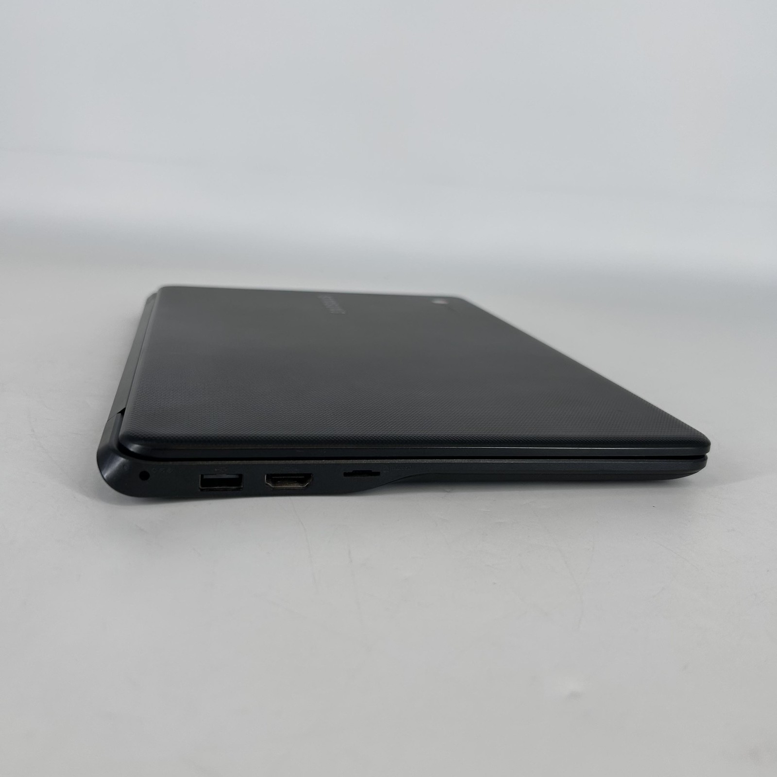 Samsung Chromebook 3 XE500C13 11.6 Black 1.6 GHz Celeron 4GB 16GB eMMC Good