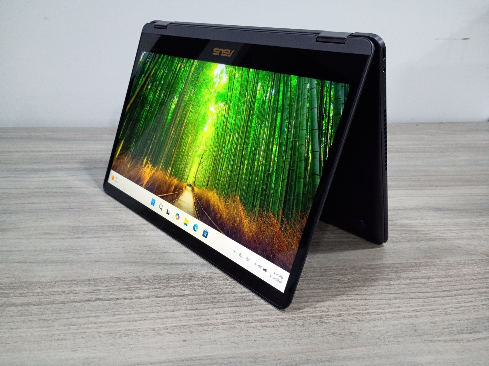 ASUS ZenBook Flip Q325UA i7 256GB SSD 16GB RAM Backlit Keys Full HD Windows 11