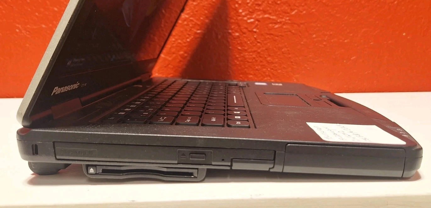 Panasonic ToughBook CF-54 MK3 Touch, i5-7300U 2.60GHz 8GB 250GB SSD Win 11 Pro