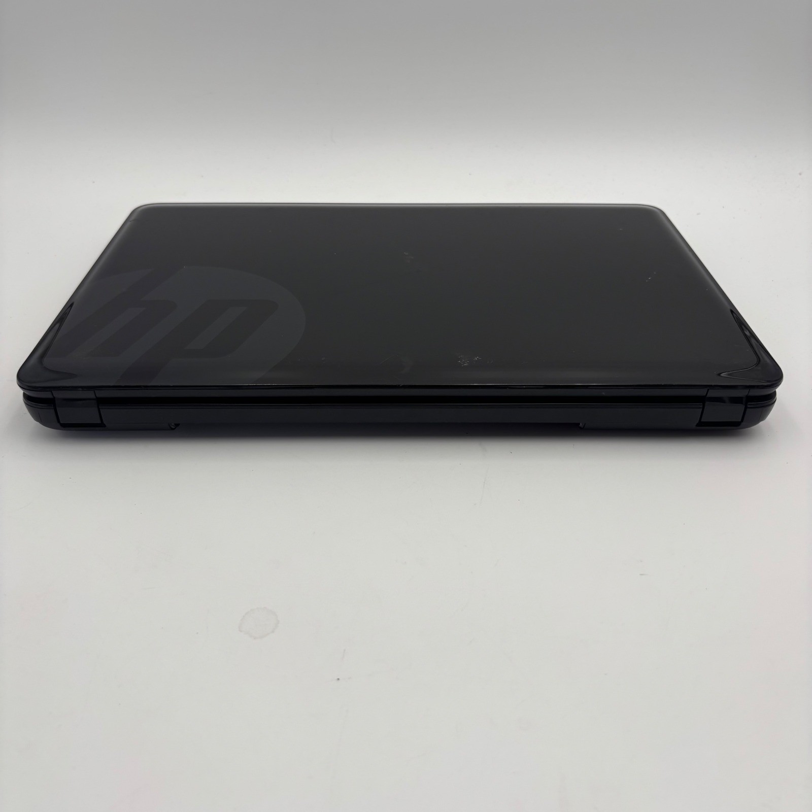 HP 2000-2D270X Laptop PC Unisex OS Black Fair Untested Parts Missing Battery HDD