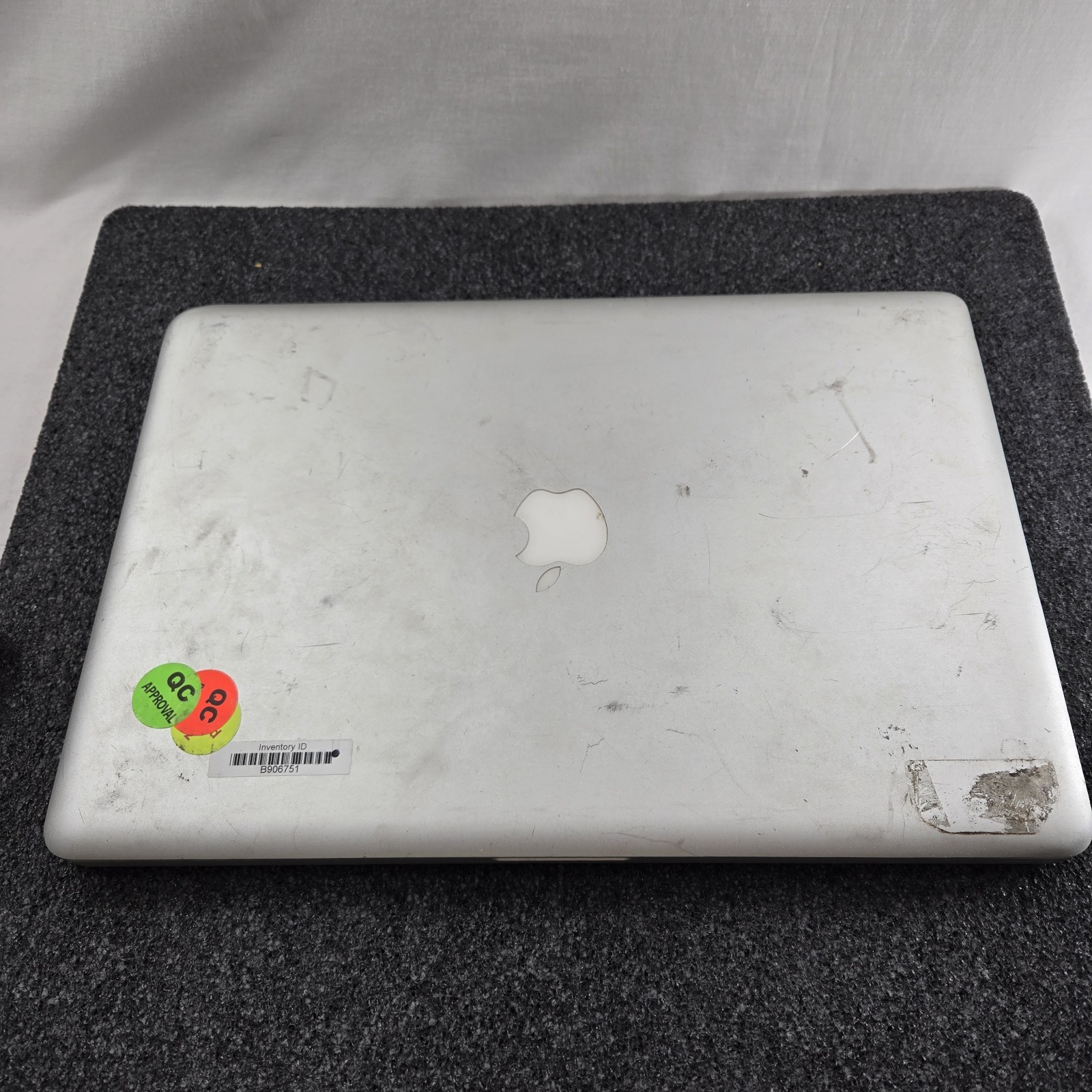 Lot of (4) Apple MacBook Pro A1286 Core 2 Duo – Mixed condition — PARTS