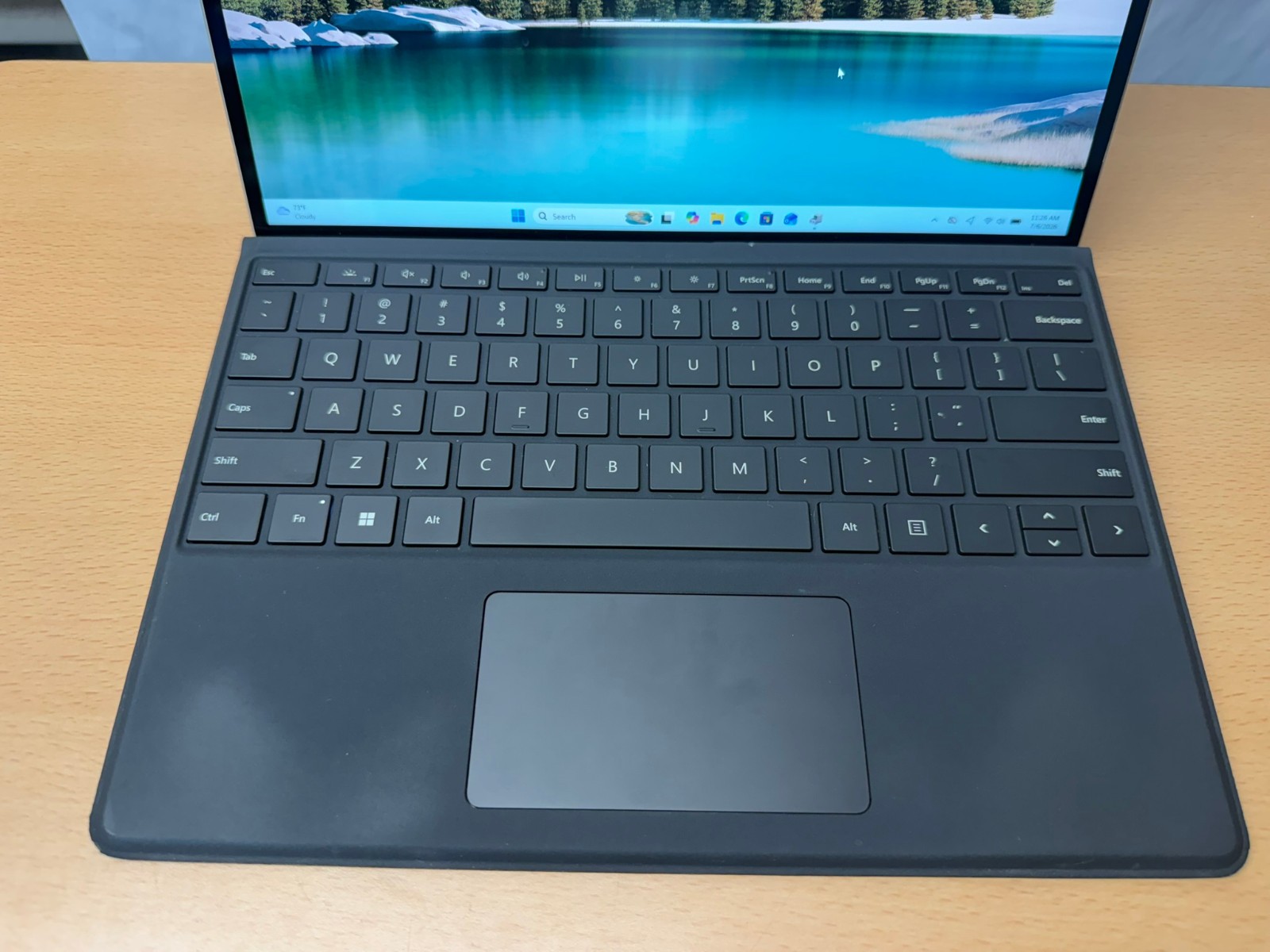 Microsoft Surface Pro 8 i5-1135G7 8GB 128GB SSD Win11 Reset Read