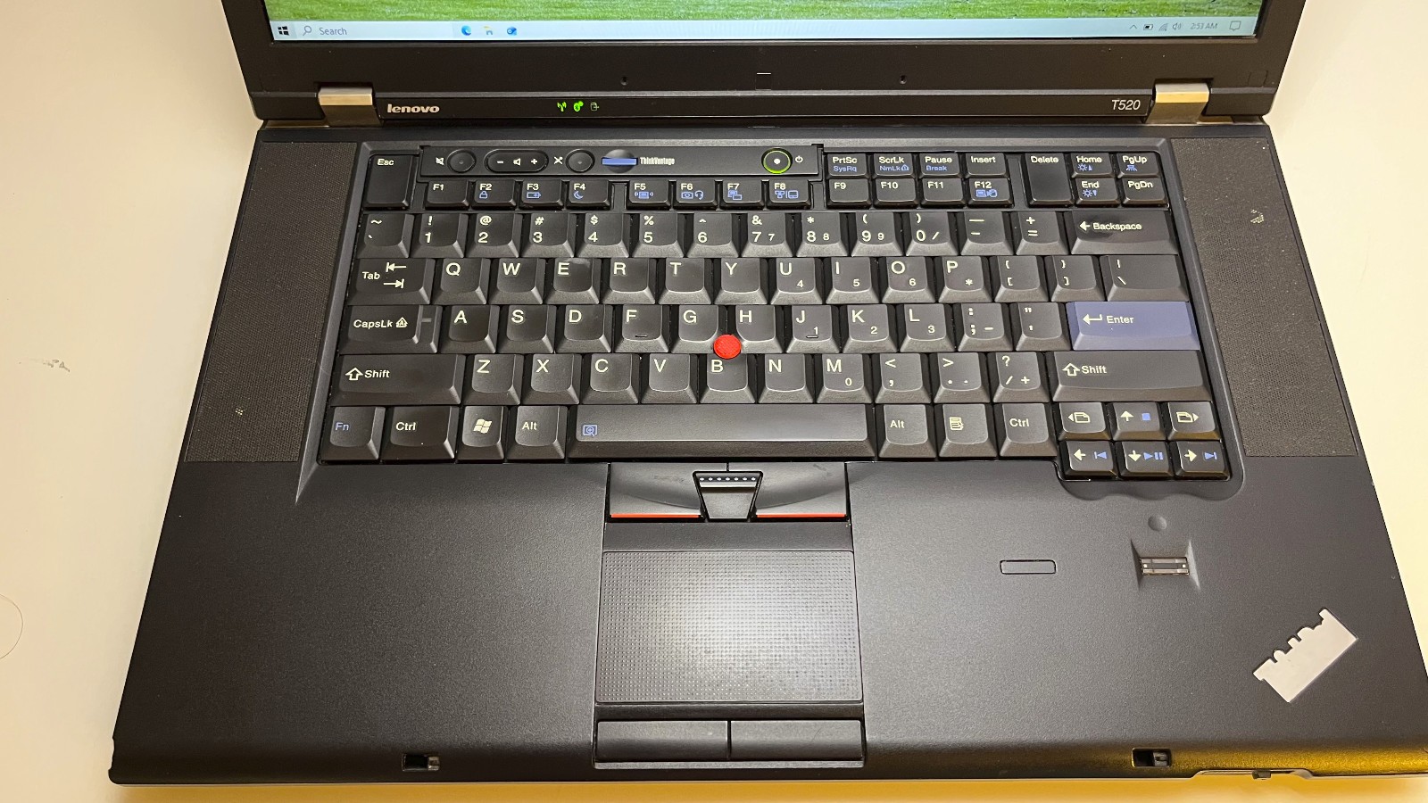 ThinkPad T520 15.6″ Intel Core i5 8GB RAM 240GB SSD Windows 10